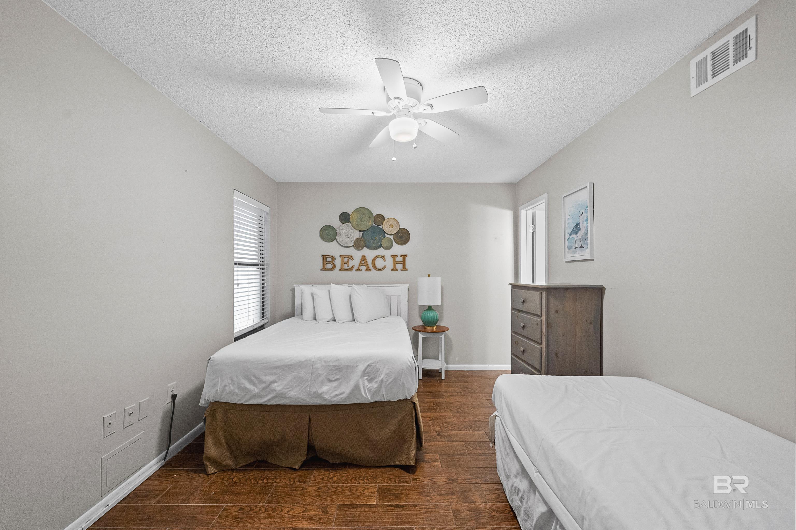 407 W Beach Boulevard 879