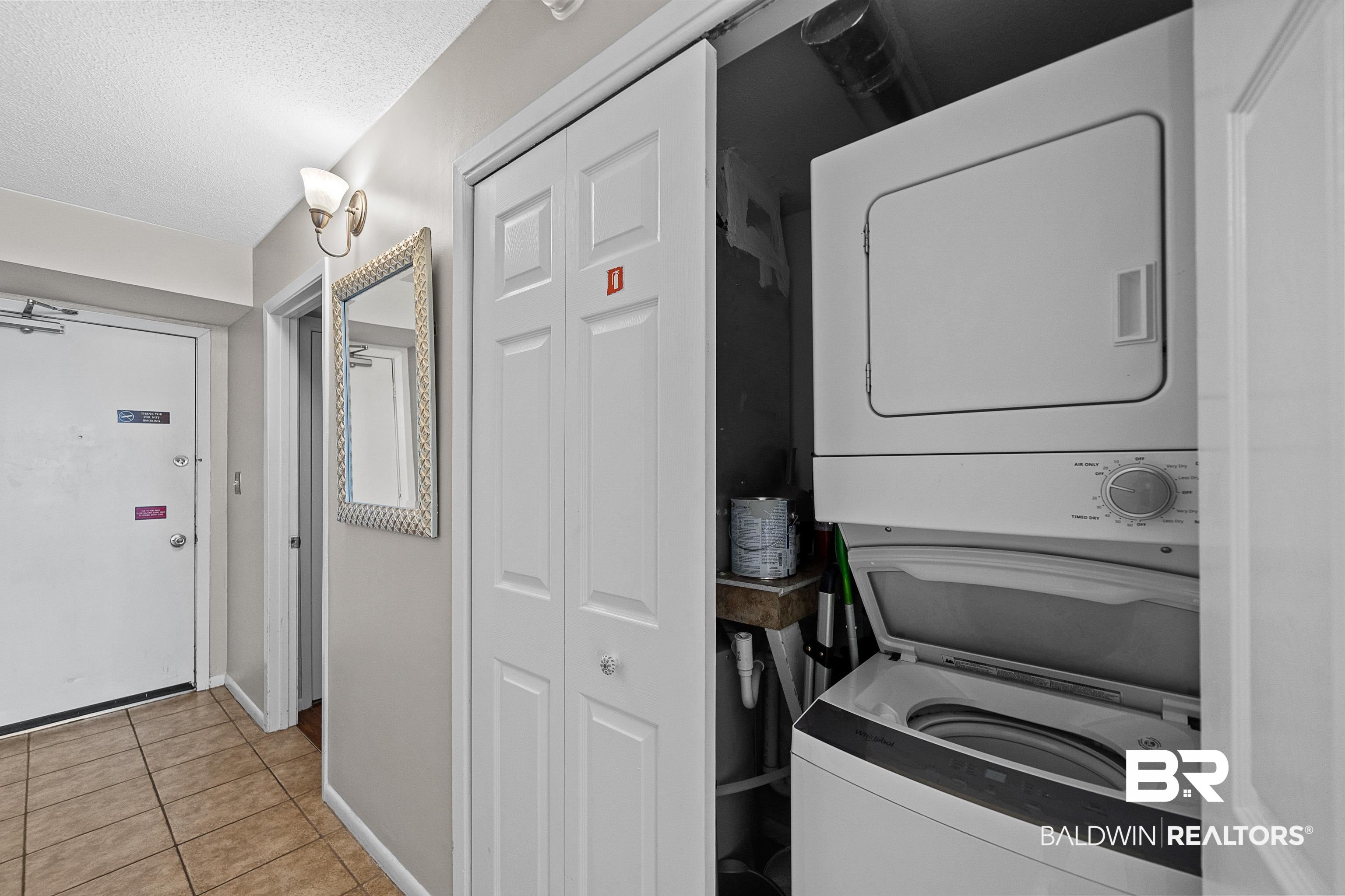 407 W Beach Boulevard 879