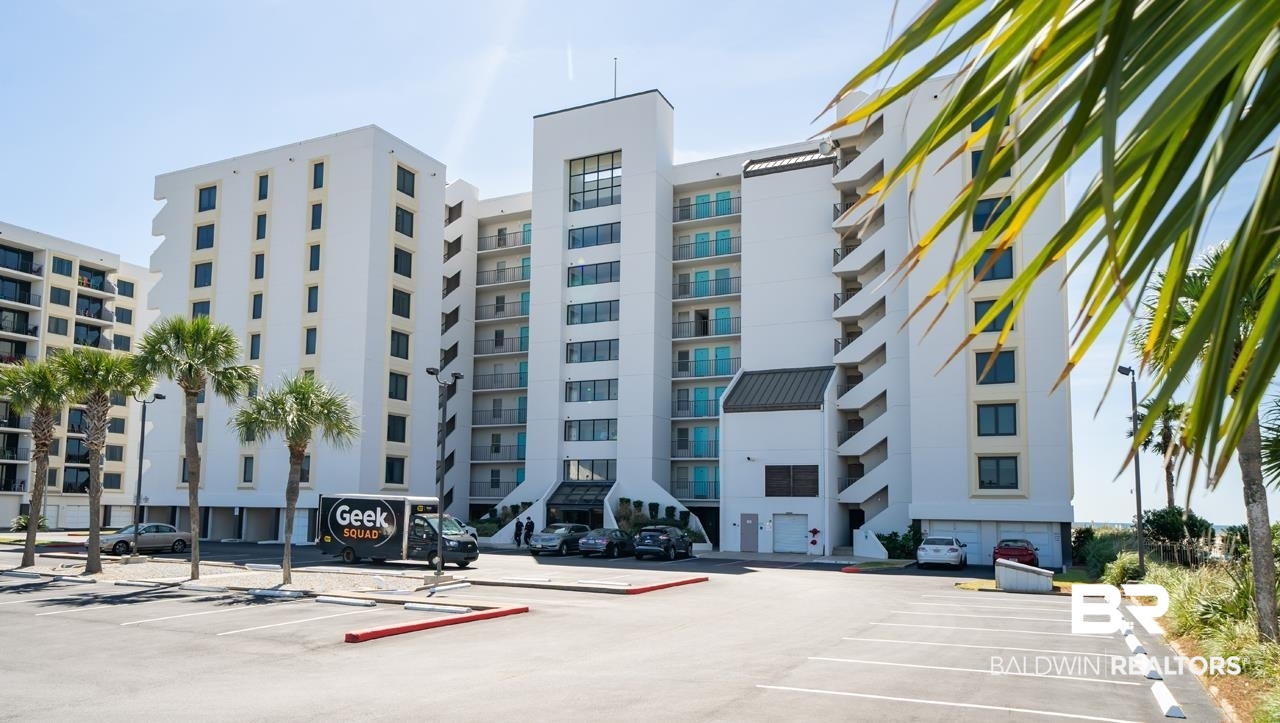 407 W Beach Boulevard 879