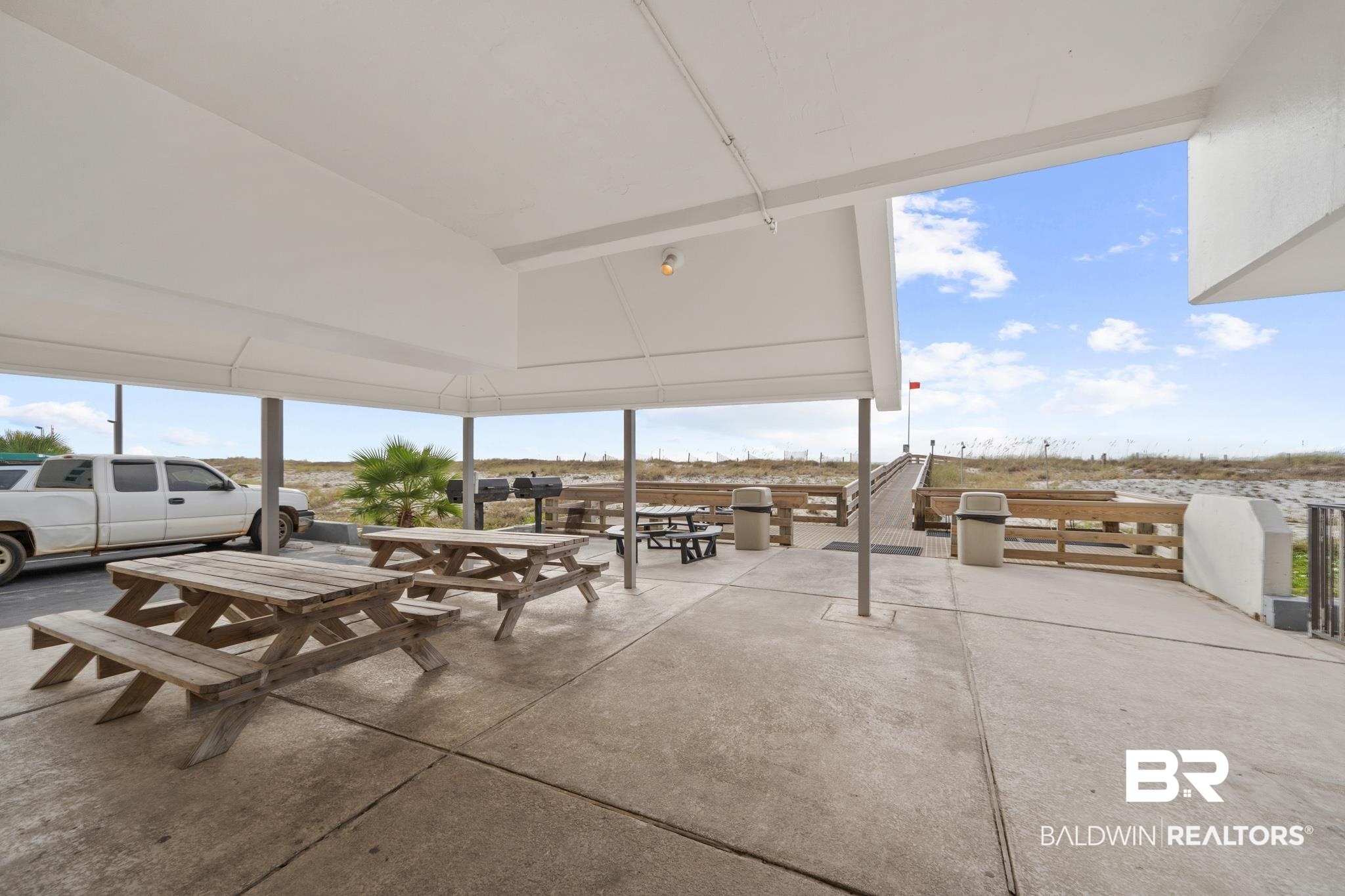 407 W Beach Boulevard 879