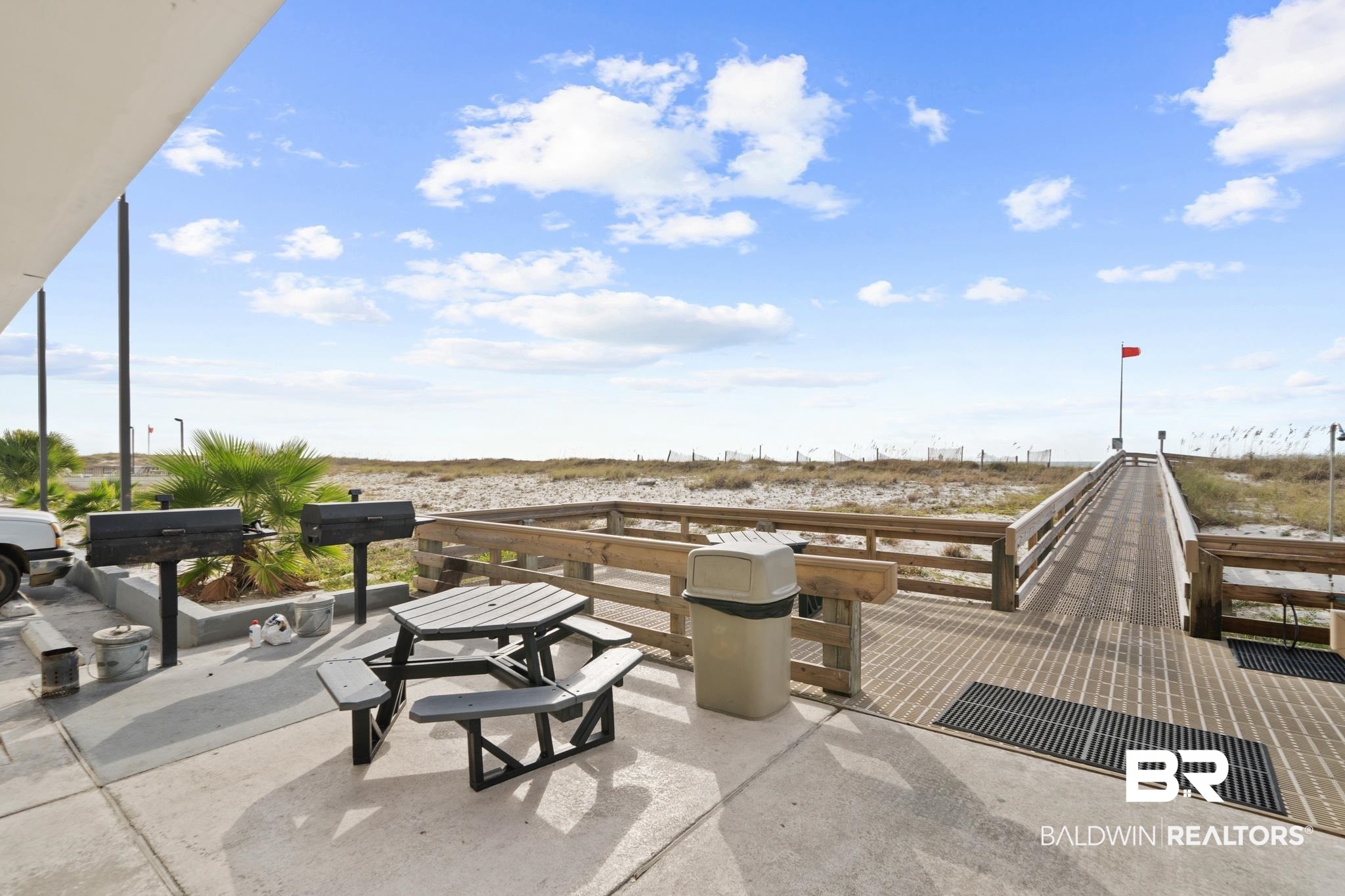 407 W Beach Boulevard 879