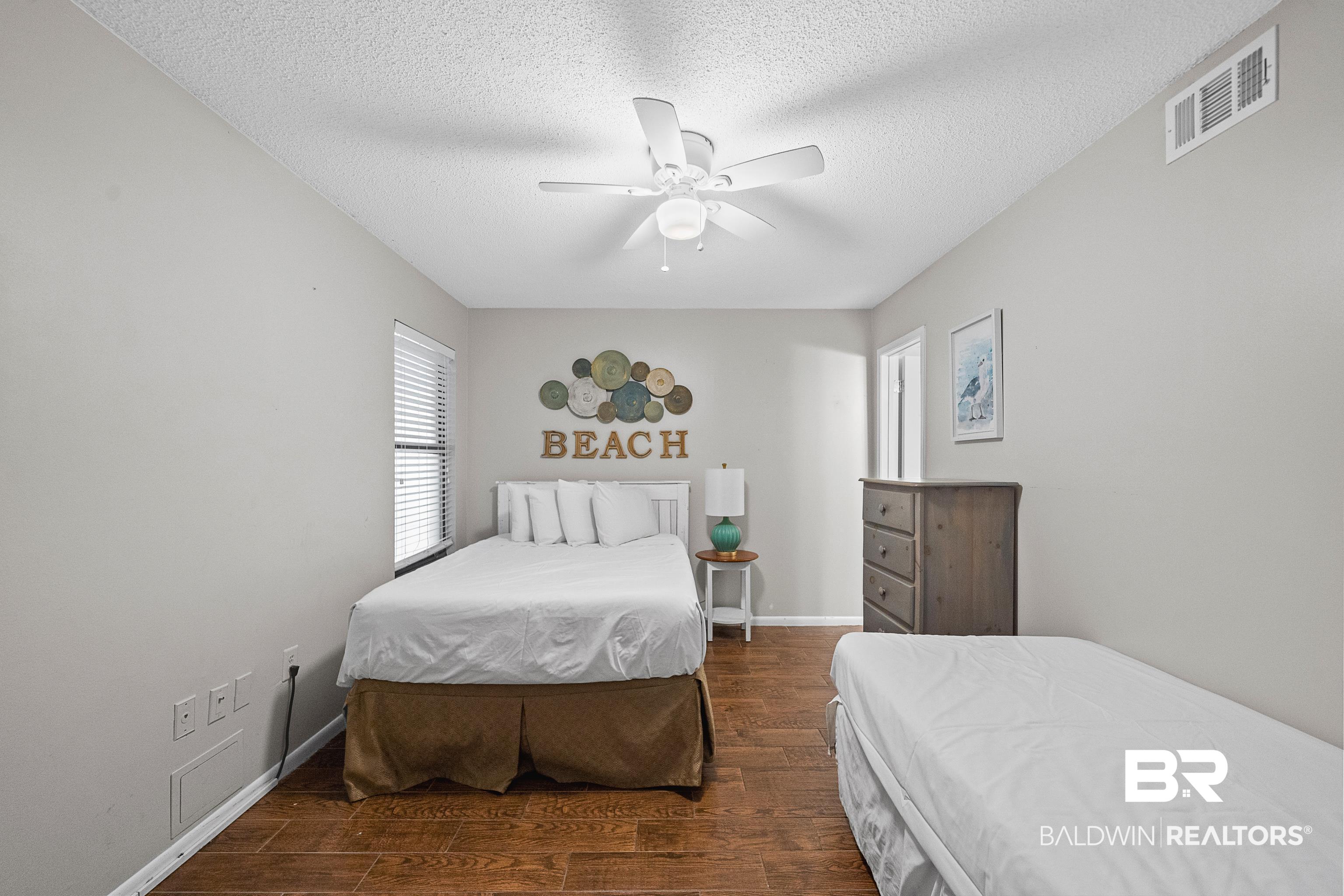 407 W Beach Boulevard 879