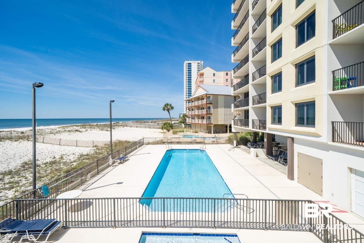 407 W Beach Boulevard 879