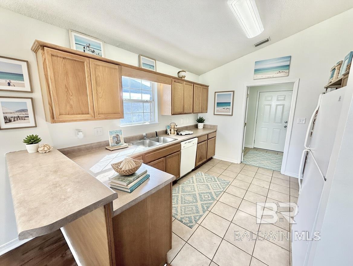 16677 Sugar Loop
