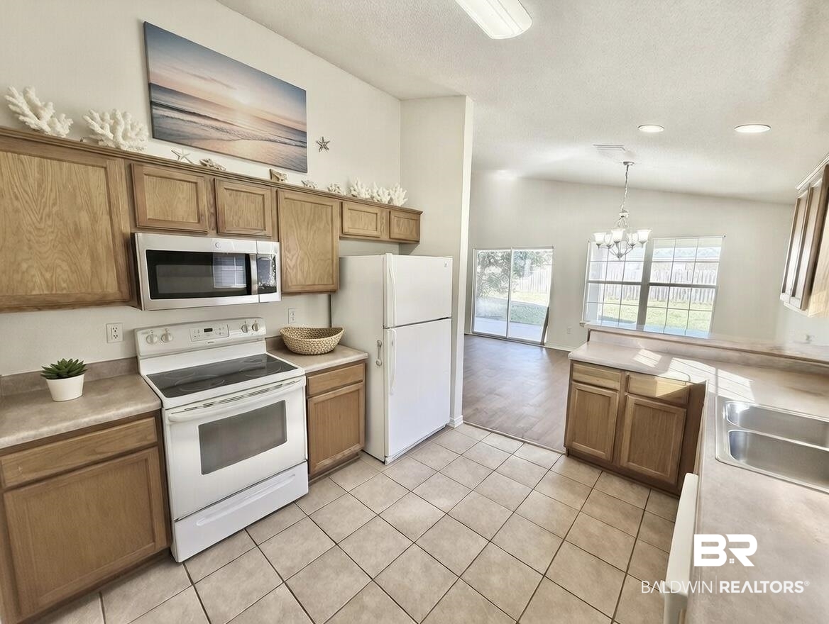 16677 Sugar Loop