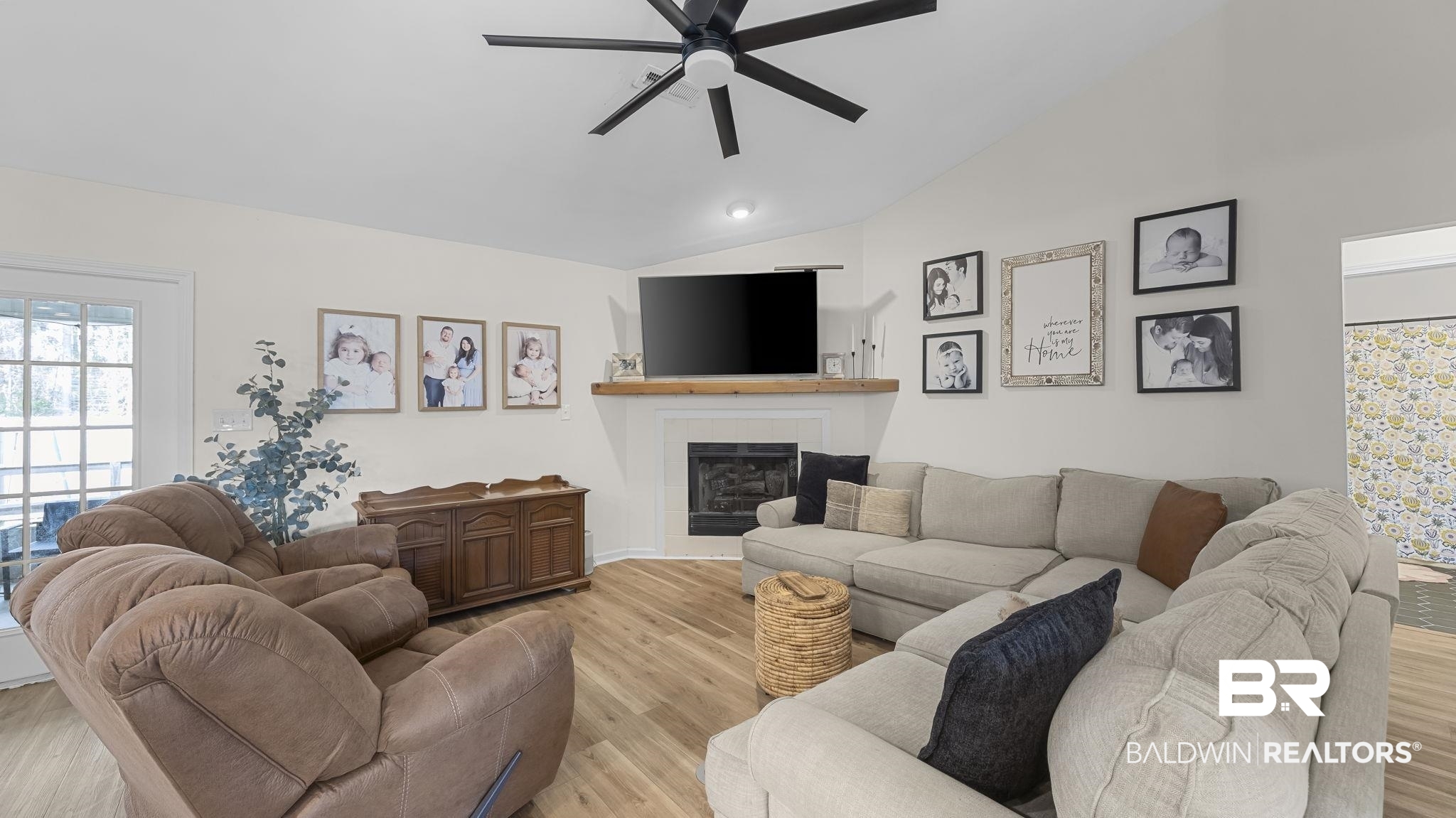 24394 Lauder Place