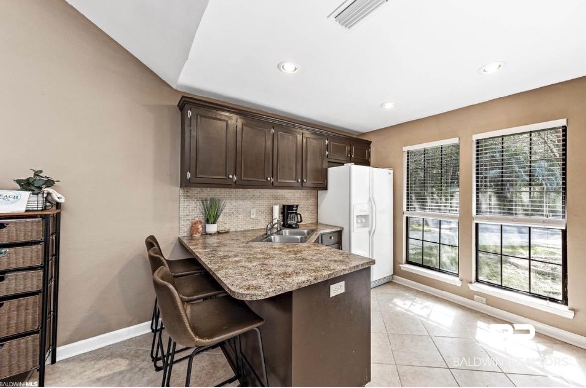 389 Clubhouse Drive U-5/HH3