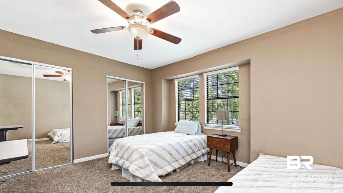 389 Clubhouse Drive U-5/HH3