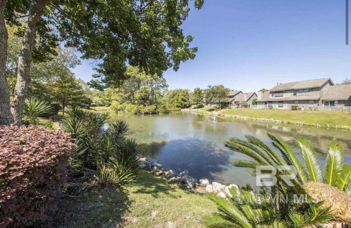 389 Clubhouse Drive U-5/HH3