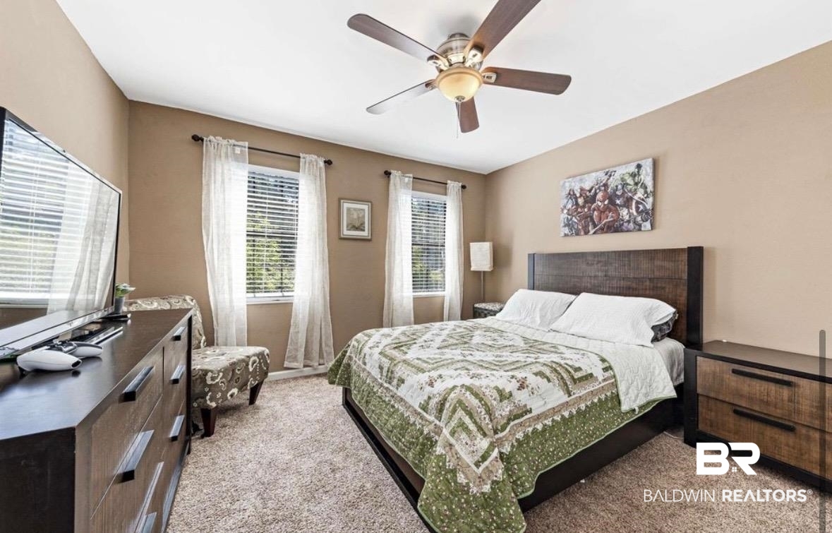 389 Clubhouse Drive U-5/HH3