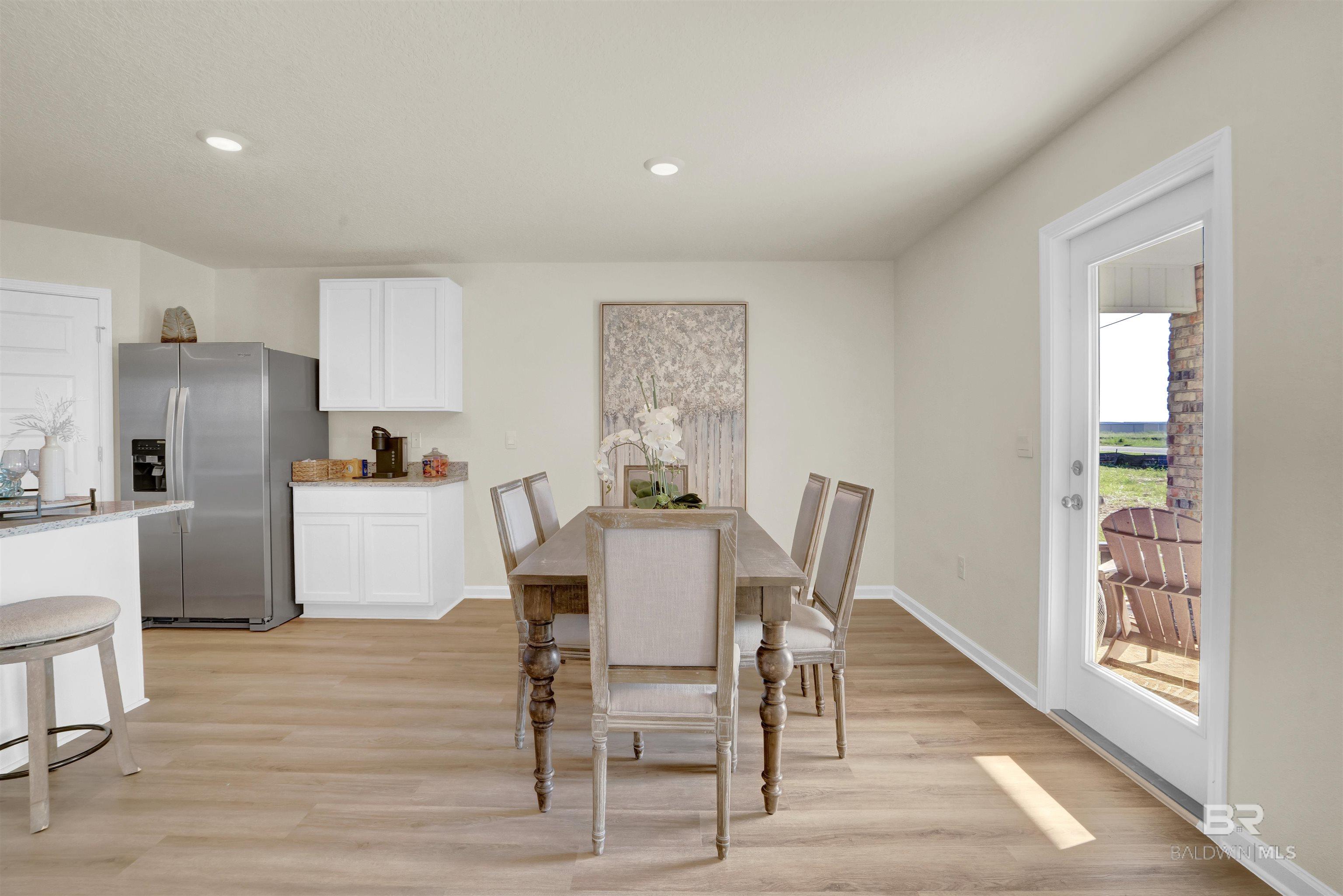 1081 Hayward Loop