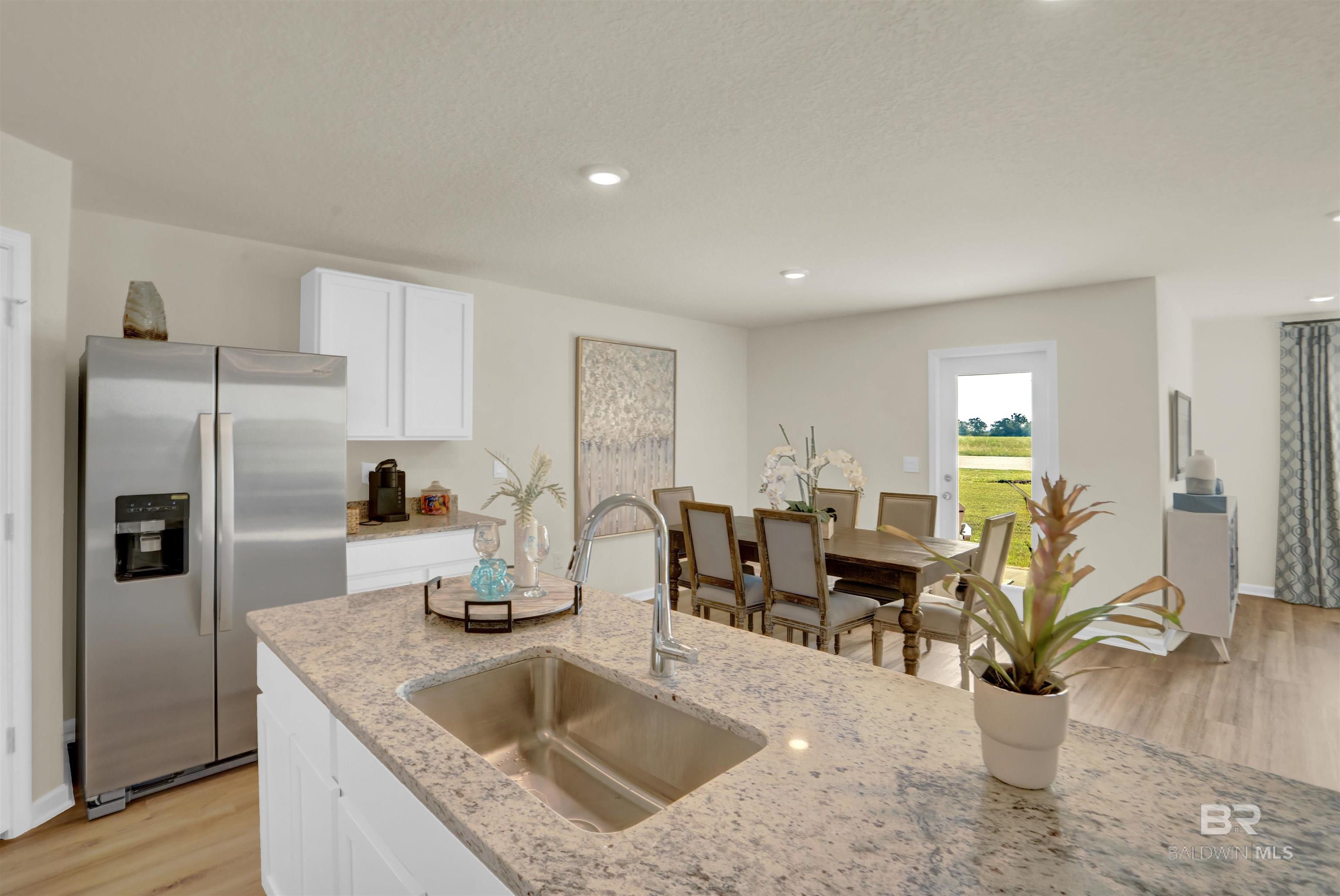 1081 Hayward Loop
