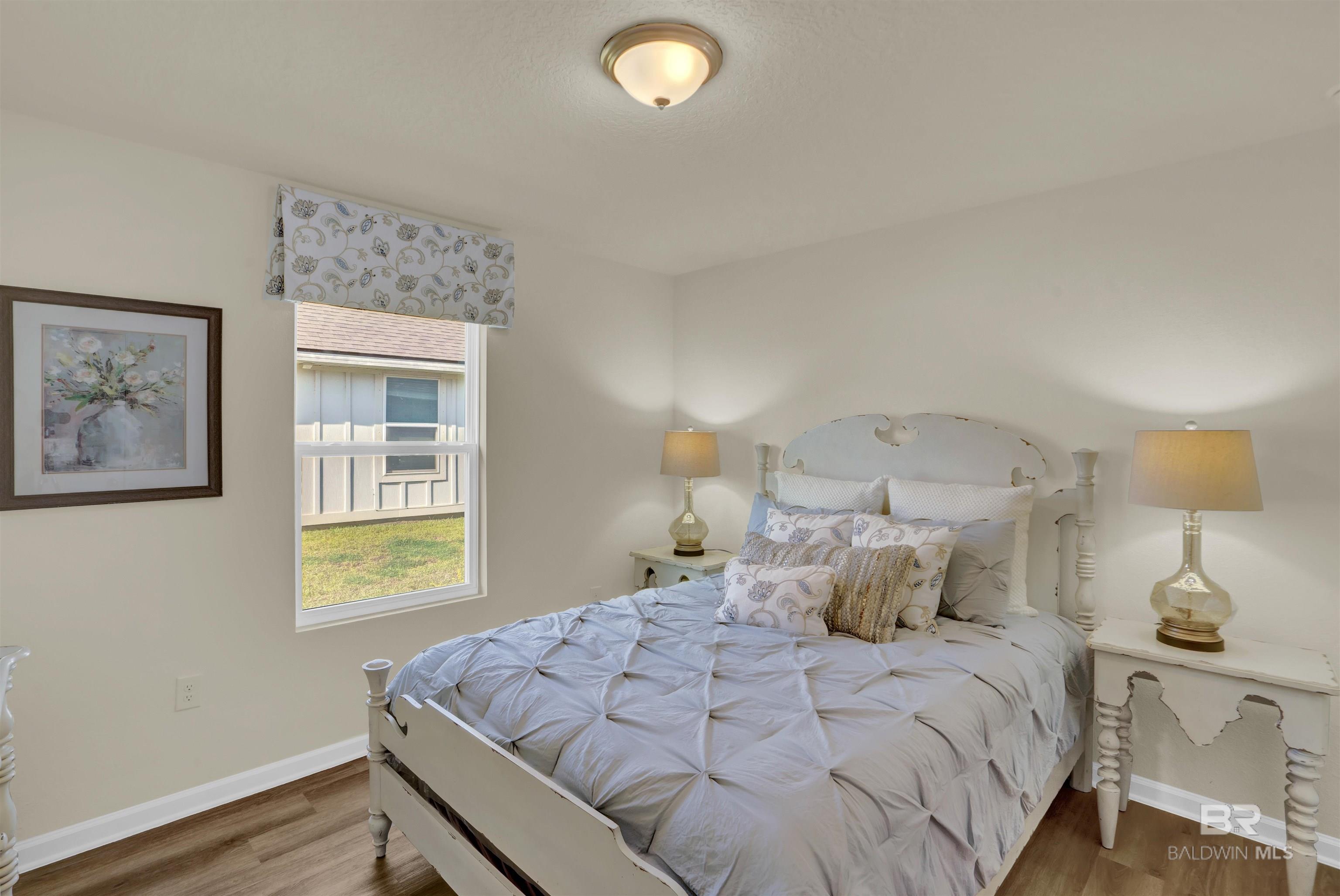 1081 Hayward Loop