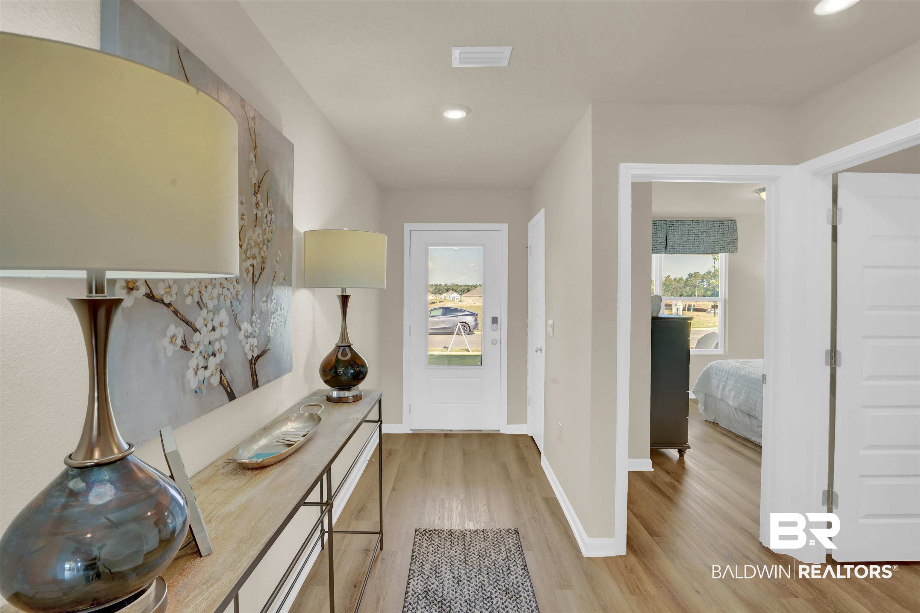 1081 Hayward Loop
