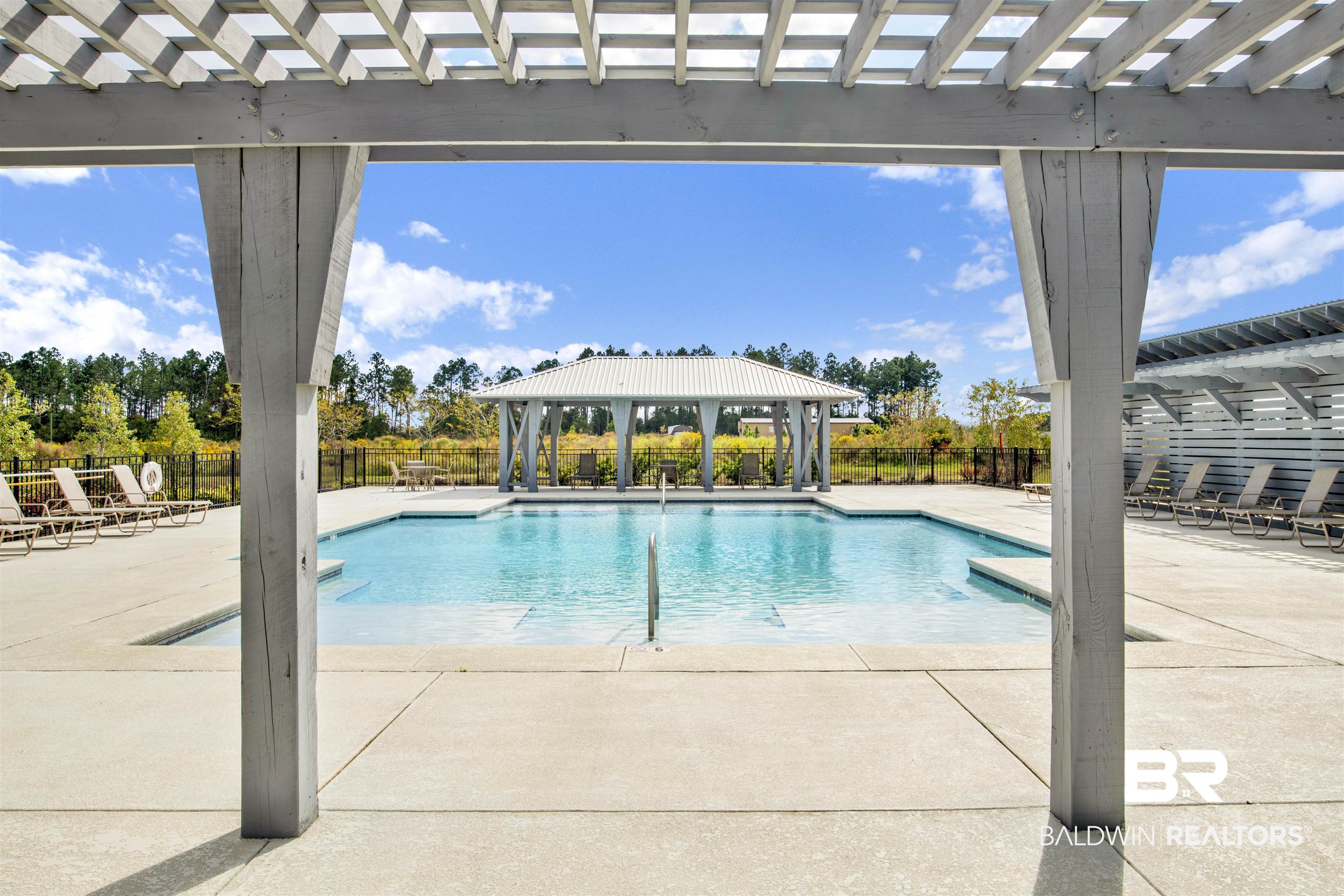 1081 Hayward Loop