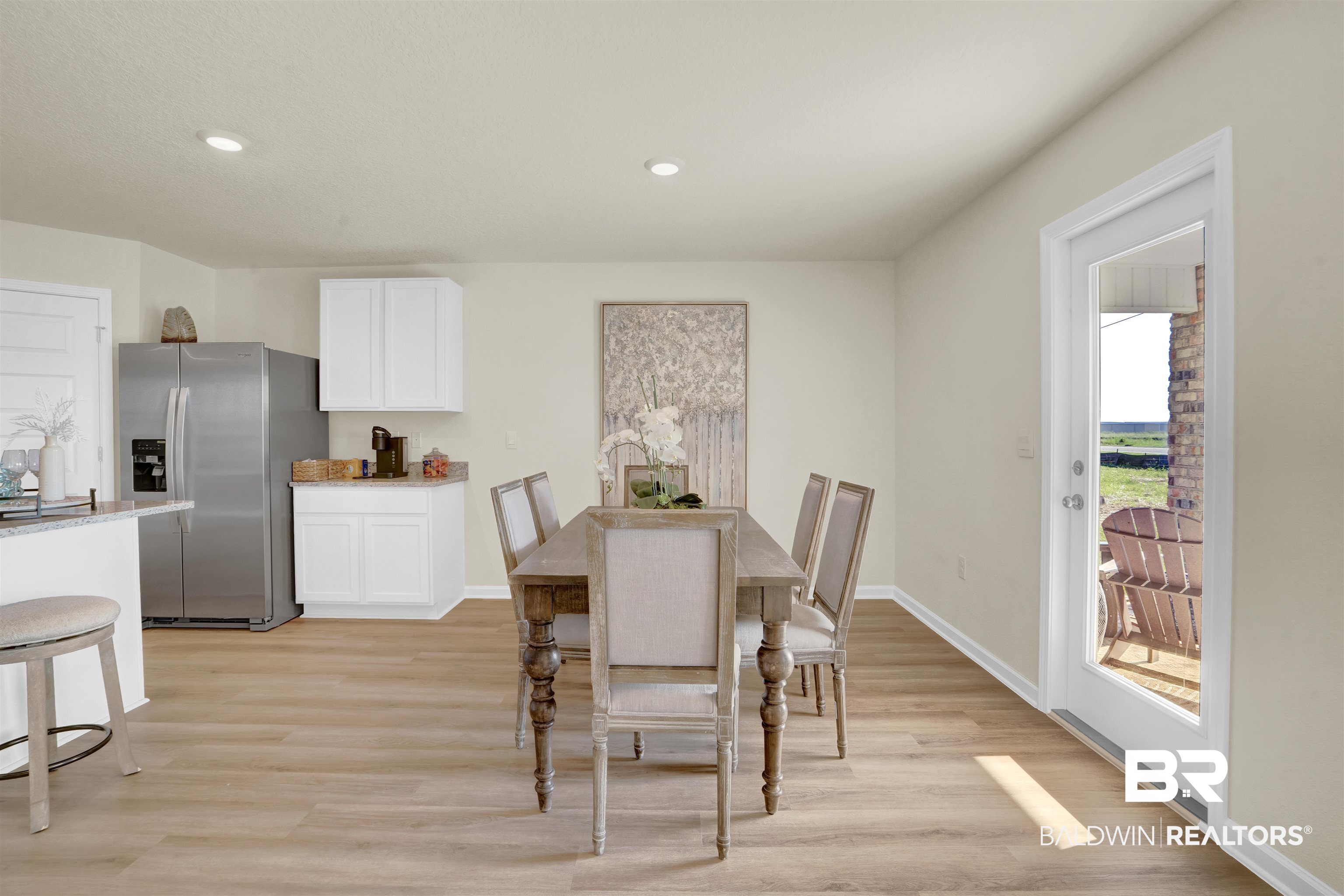 1081 Hayward Loop