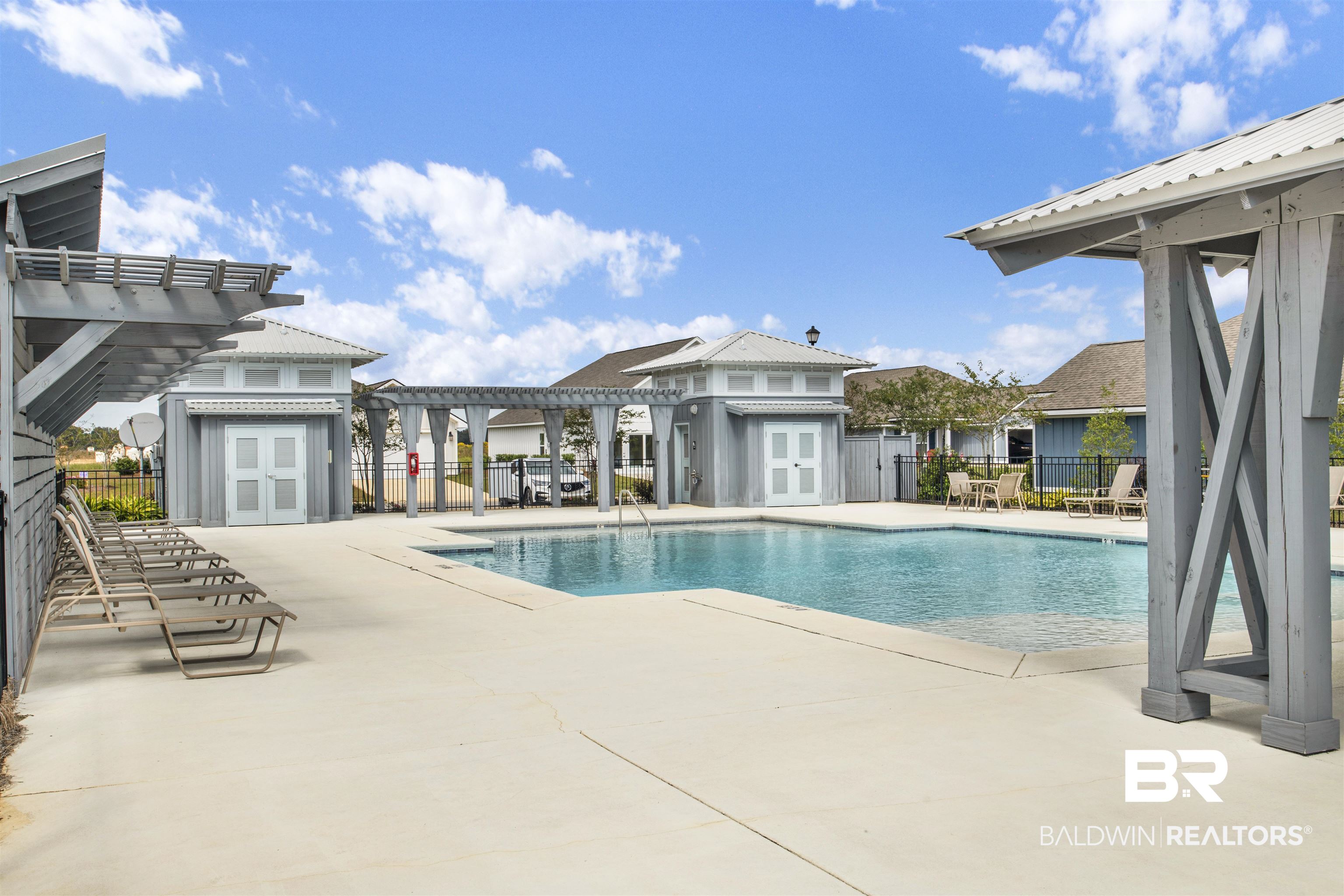 1081 Hayward Loop