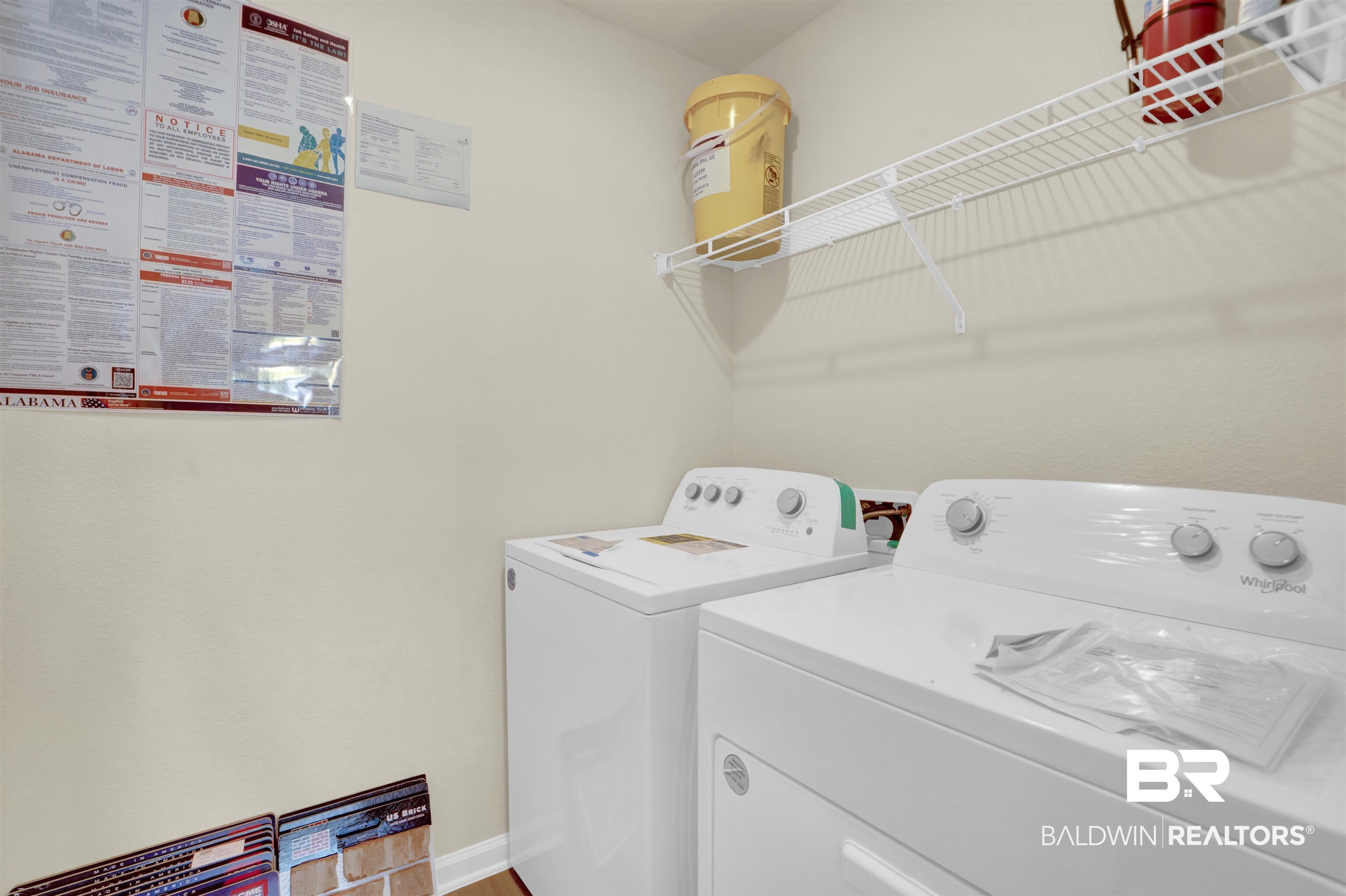 1081 Hayward Loop