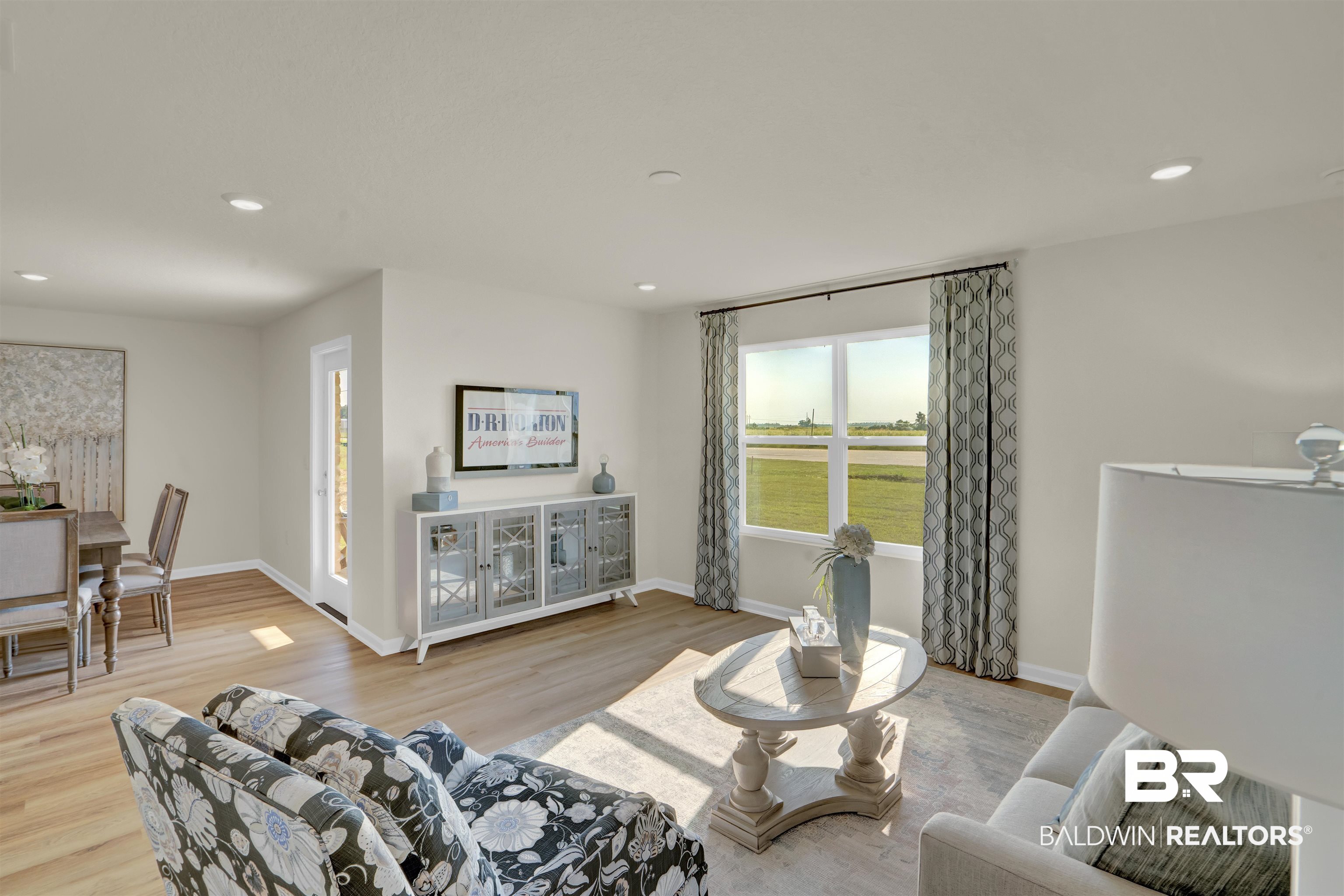 1081 Hayward Loop