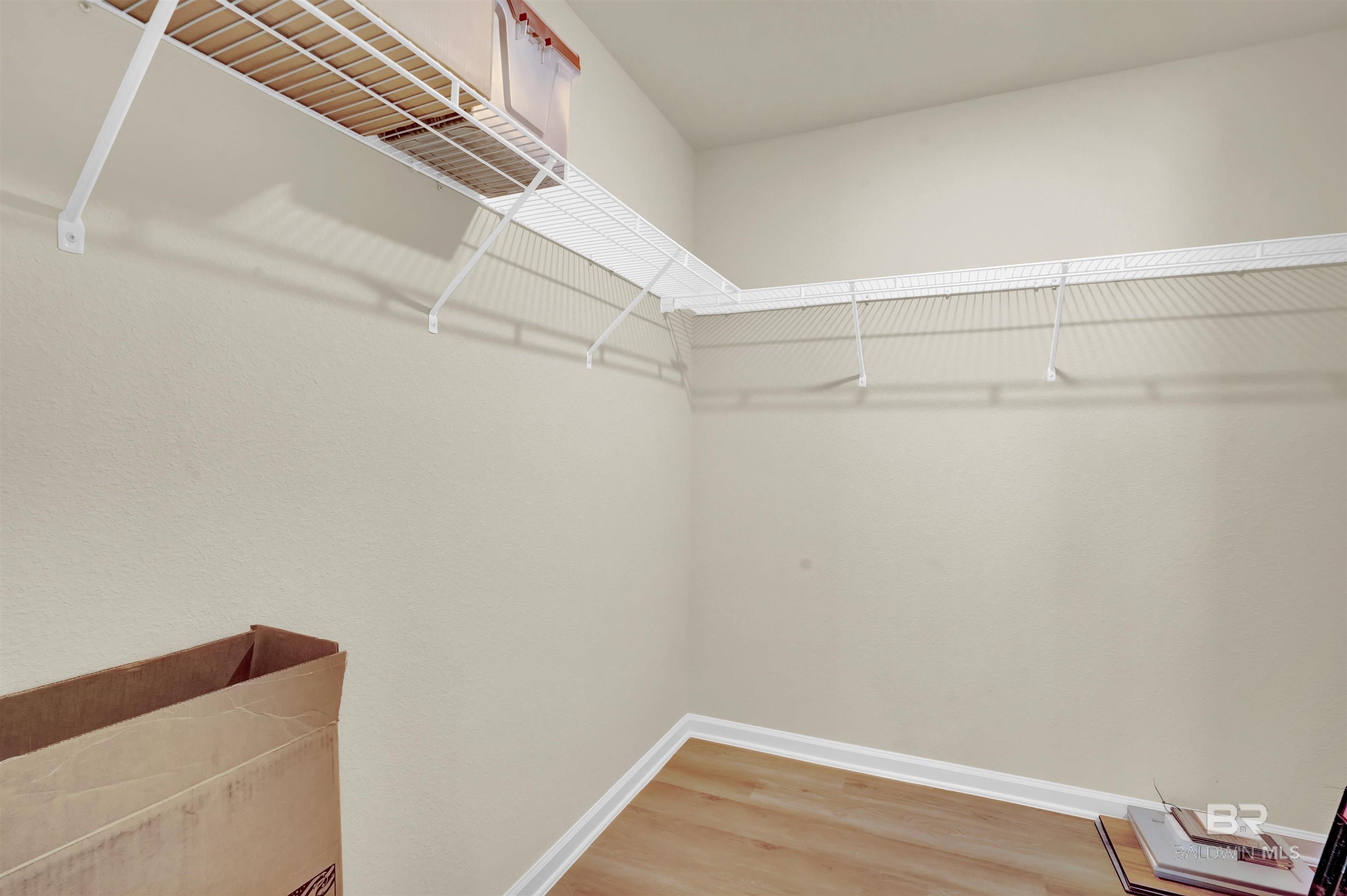 1081 Hayward Loop