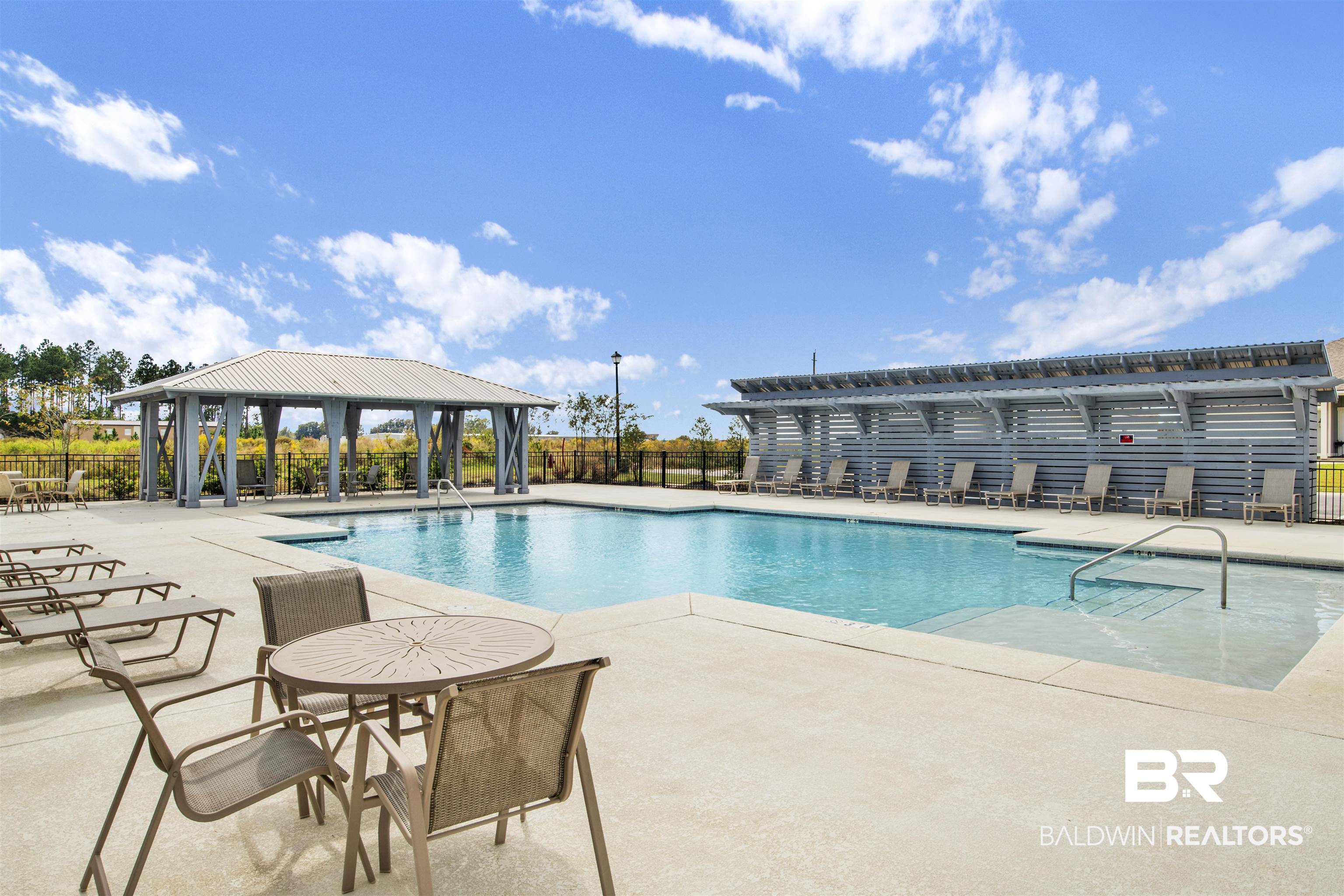 1081 Hayward Loop