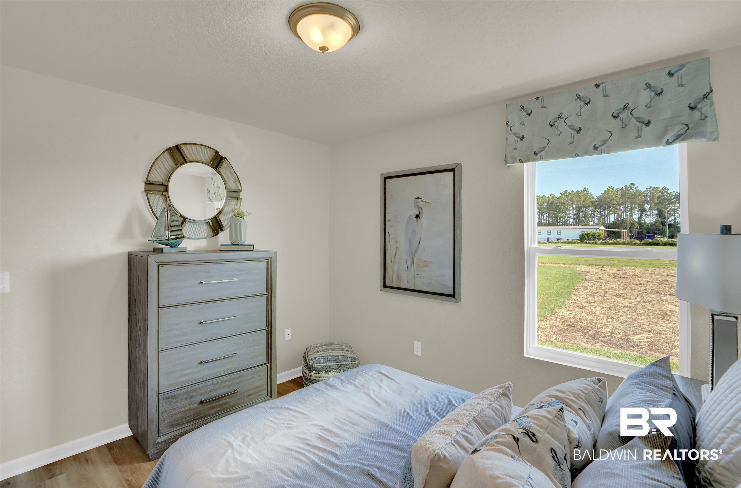 1081 Hayward Loop