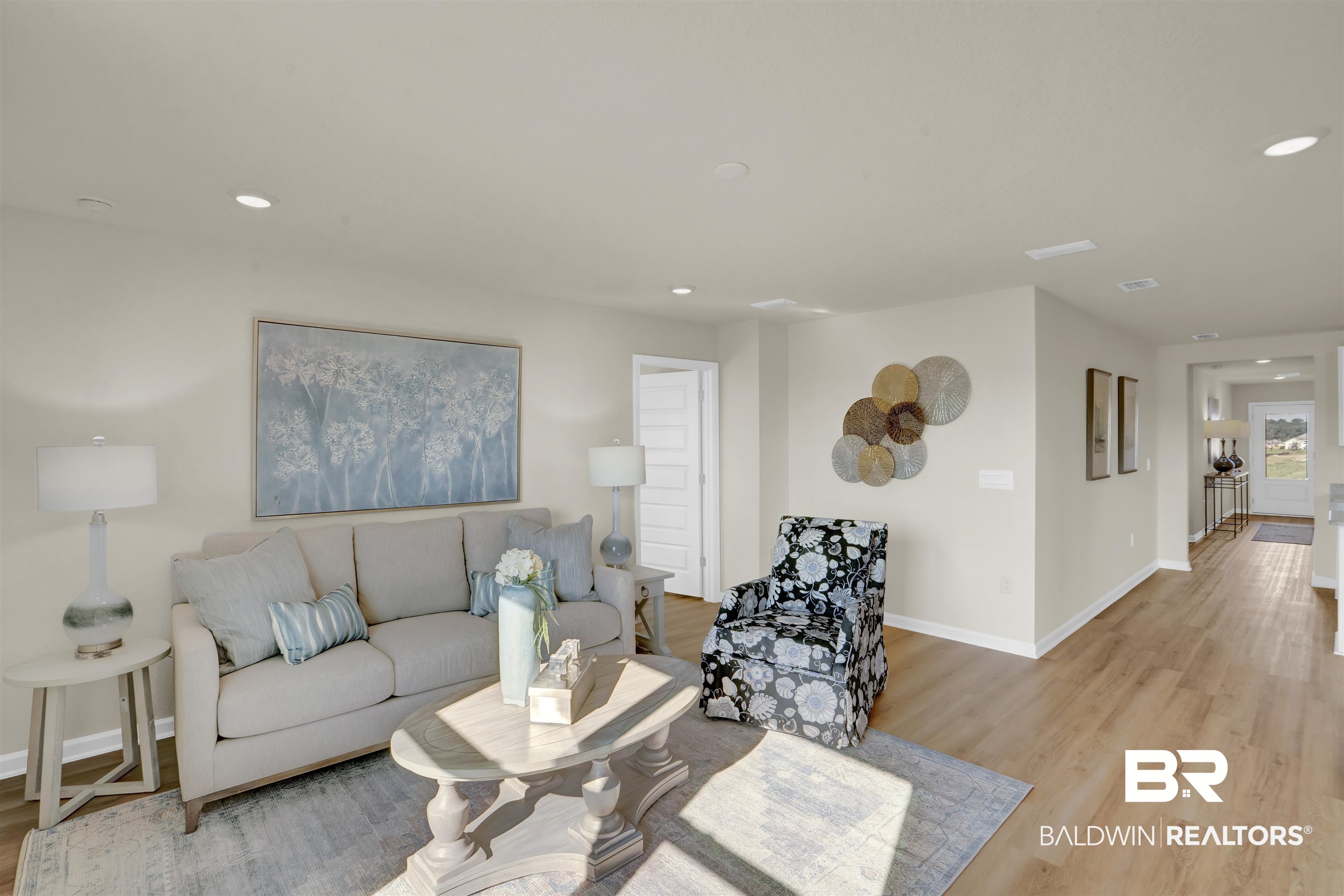 1081 Hayward Loop