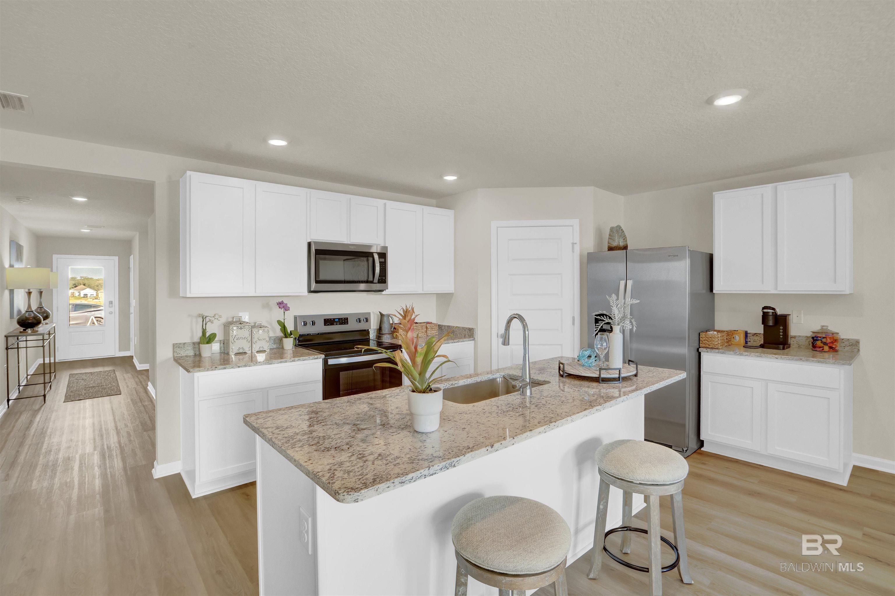 1081 Hayward Loop