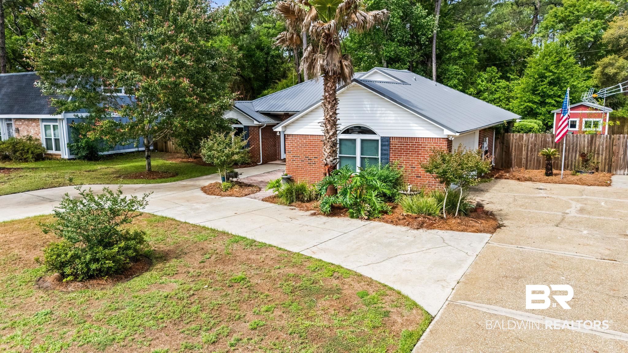 1313 W Fairway Drive
