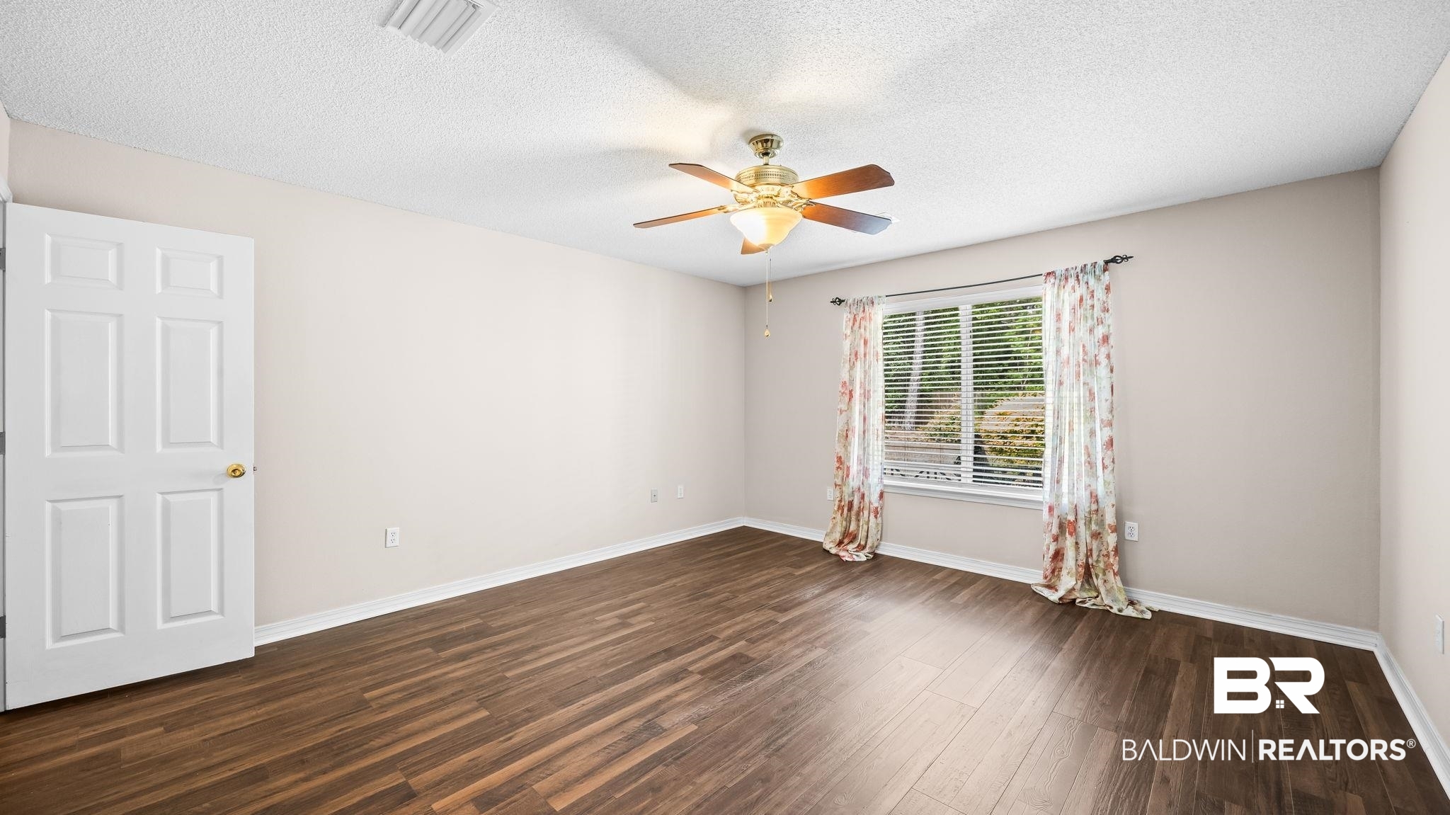 1313 W Fairway Drive
