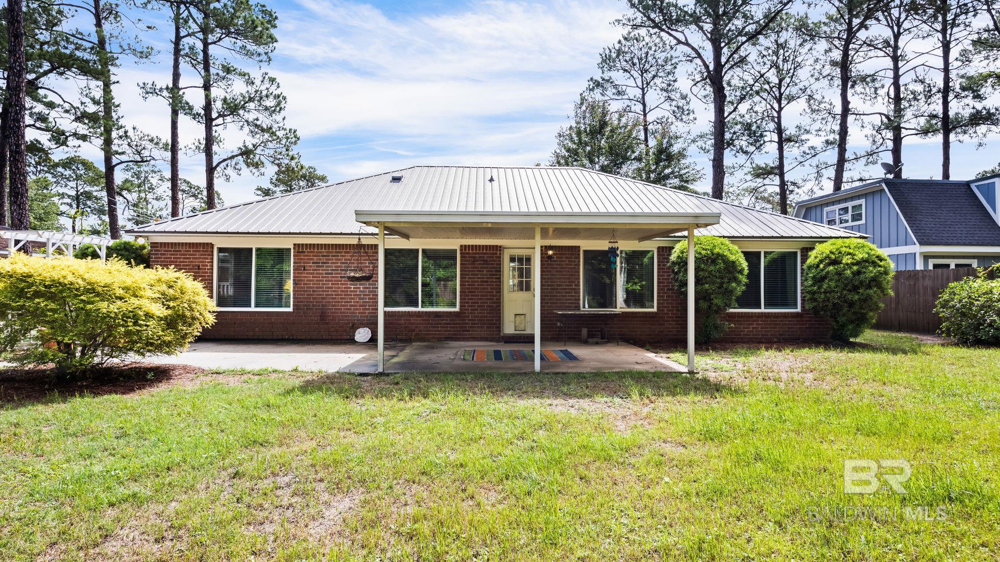 1313 W Fairway Drive