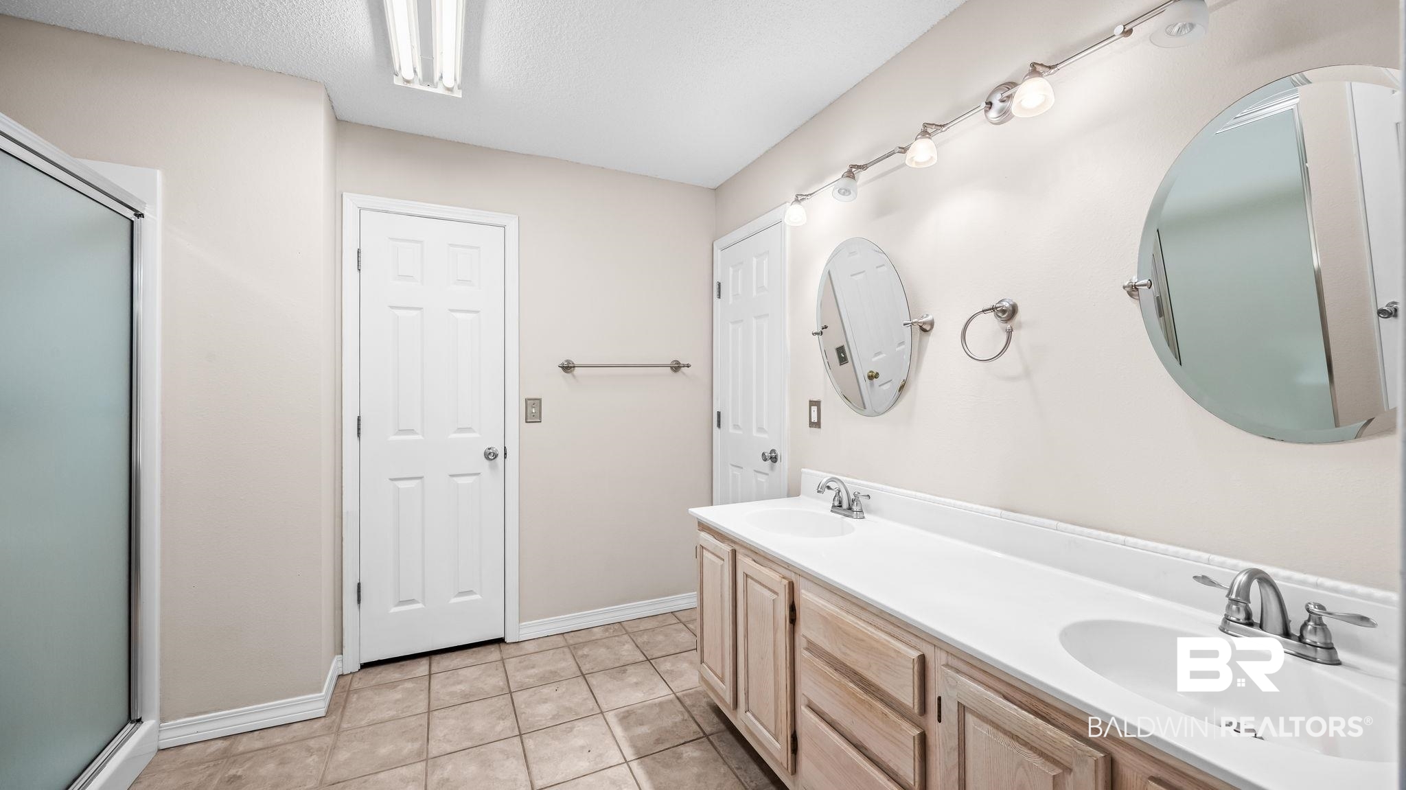 1313 W Fairway Drive