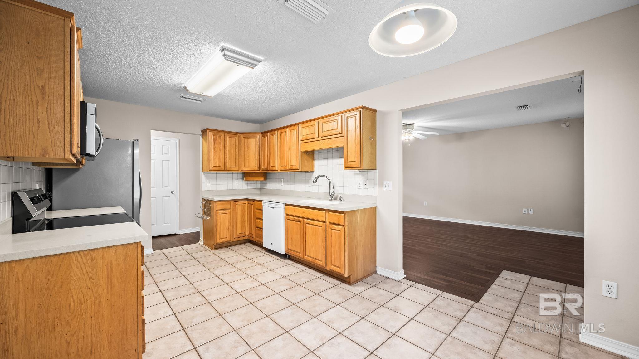 1313 W Fairway Drive
