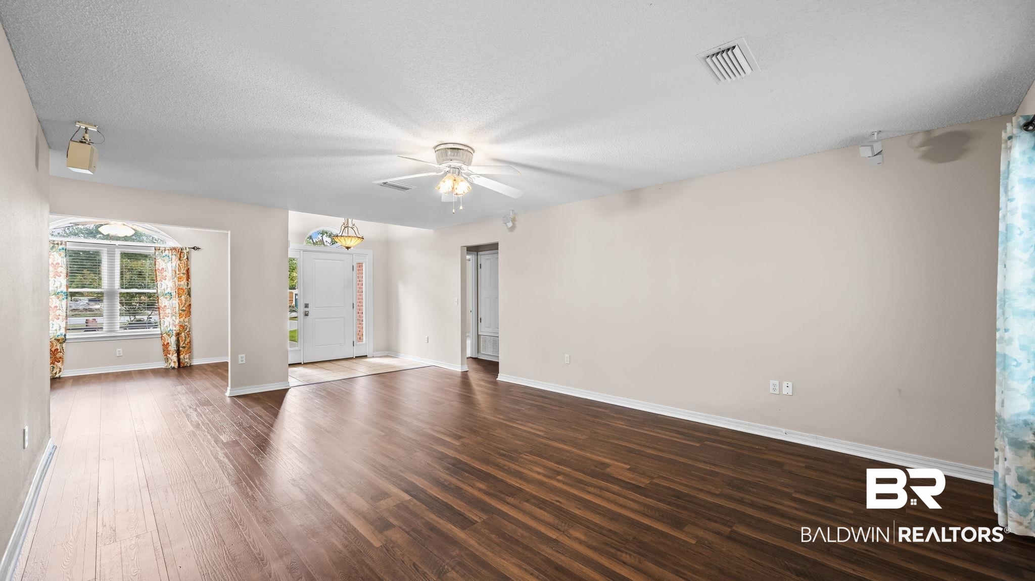 1313 W Fairway Drive
