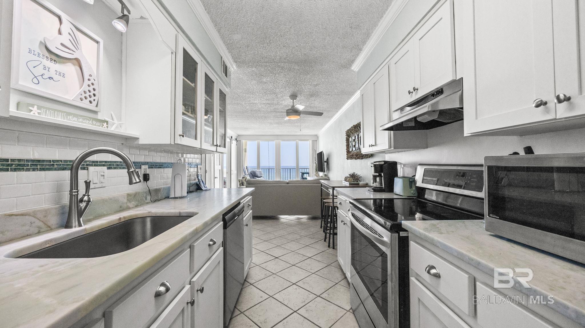 421 E Beach Boulevard 456