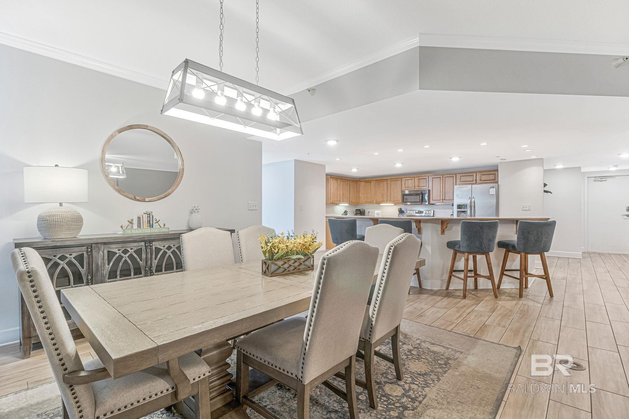 1524 WEST BEACH Boulevard 202