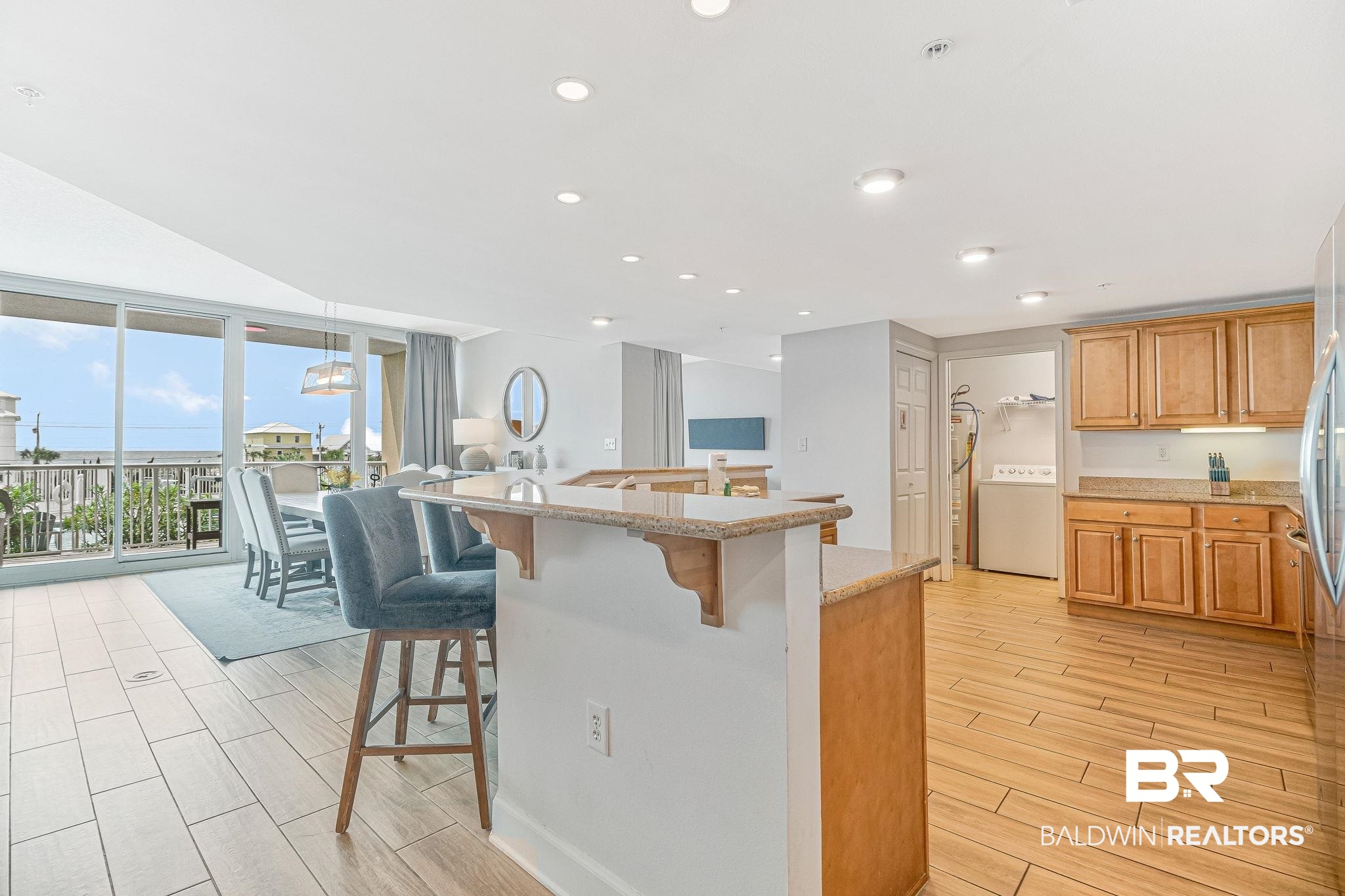 1524 WEST BEACH Boulevard 202