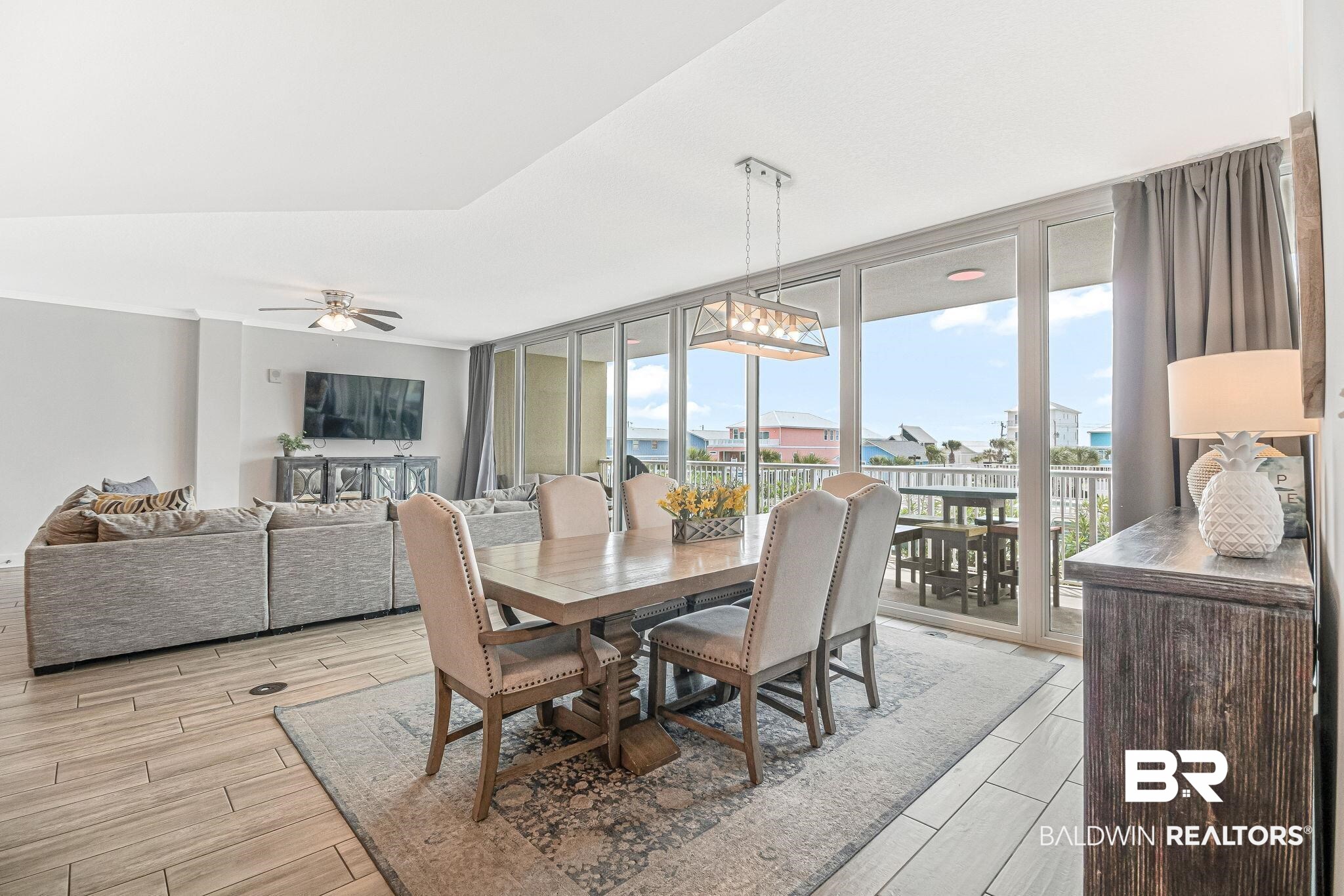 1524 WEST BEACH Boulevard 202