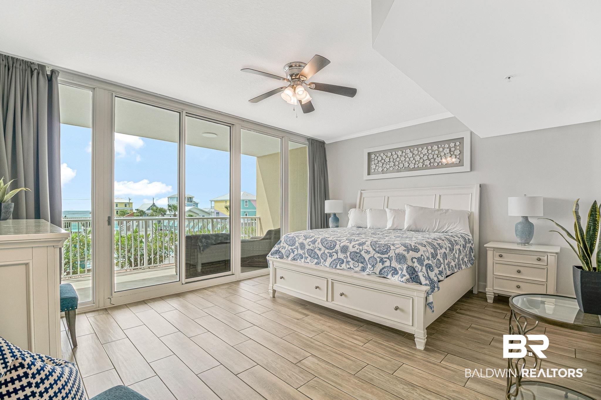 1524 WEST BEACH Boulevard 202