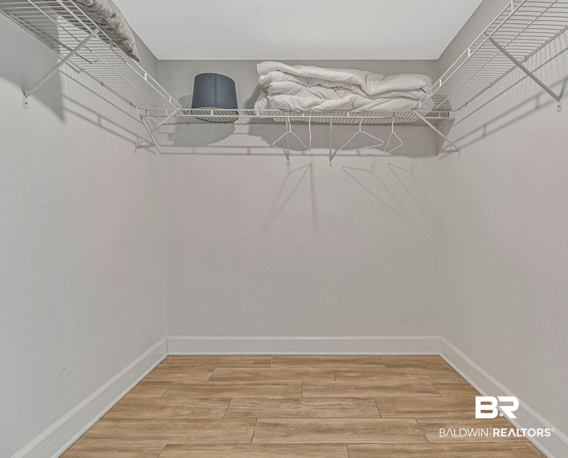 1524 WEST BEACH Boulevard 202