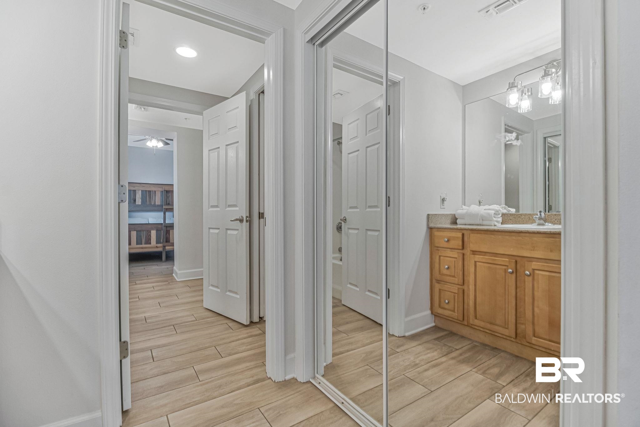 1524 WEST BEACH Boulevard 202