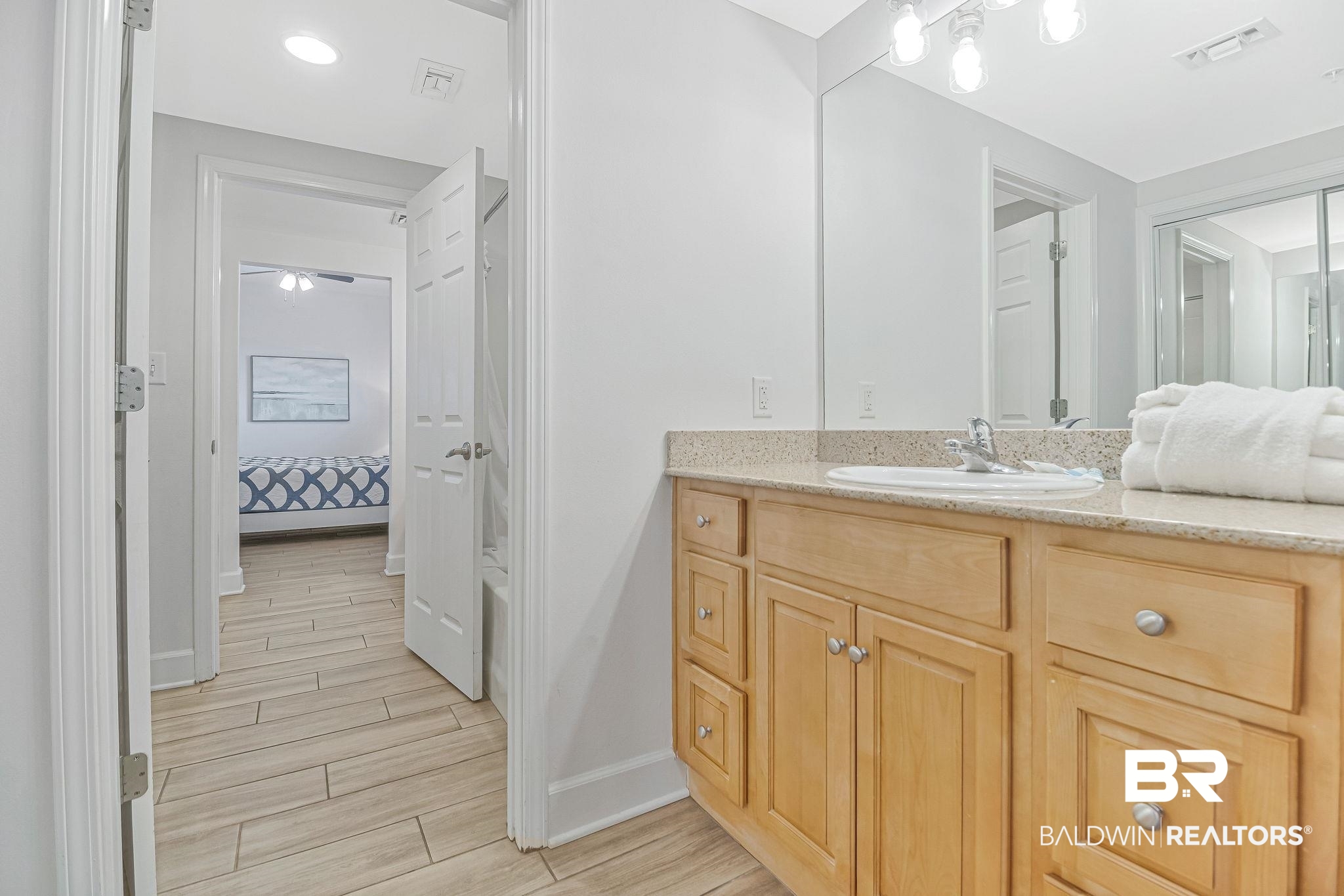 1524 WEST BEACH Boulevard 202