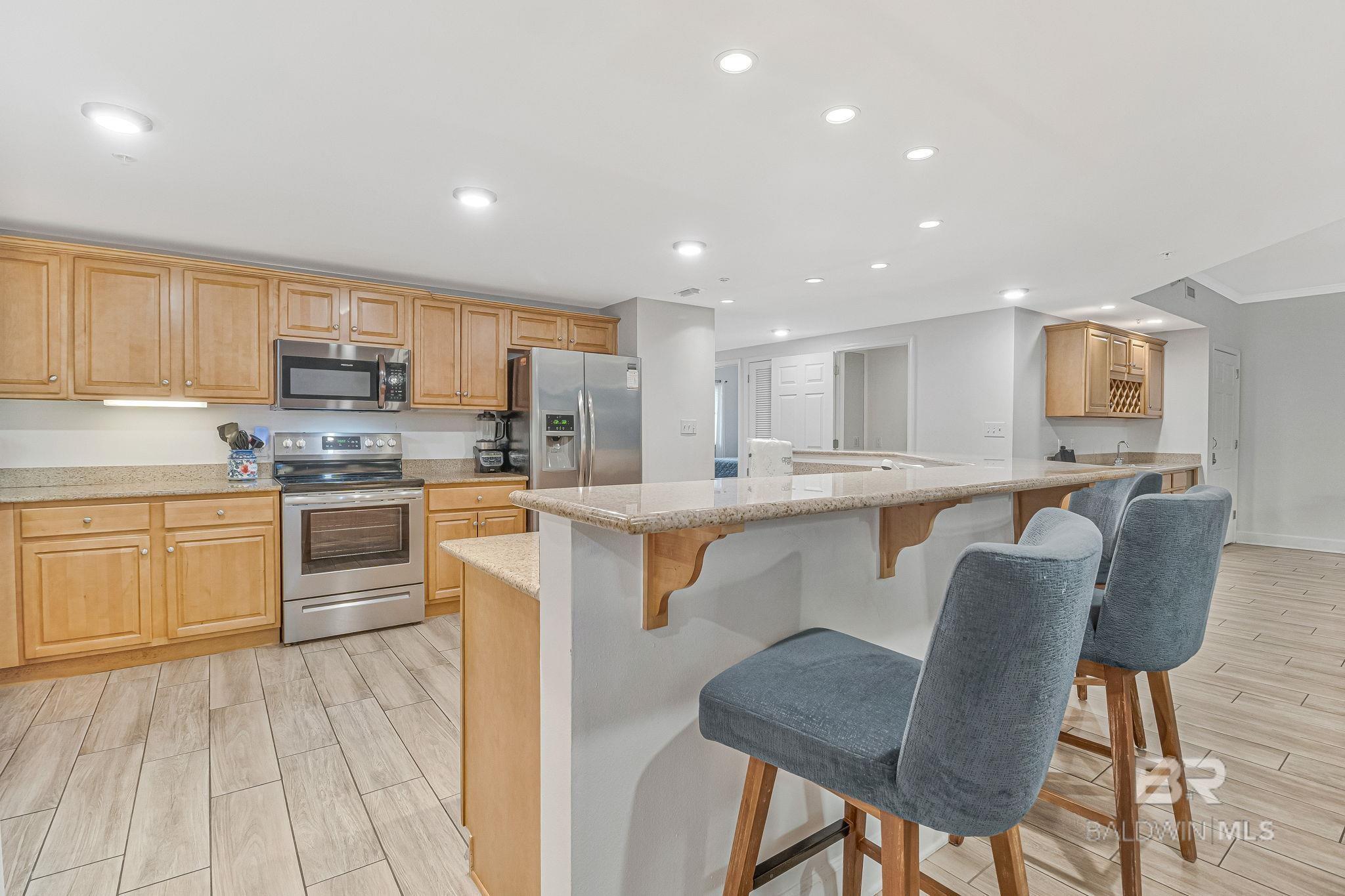 1524 WEST BEACH Boulevard 202