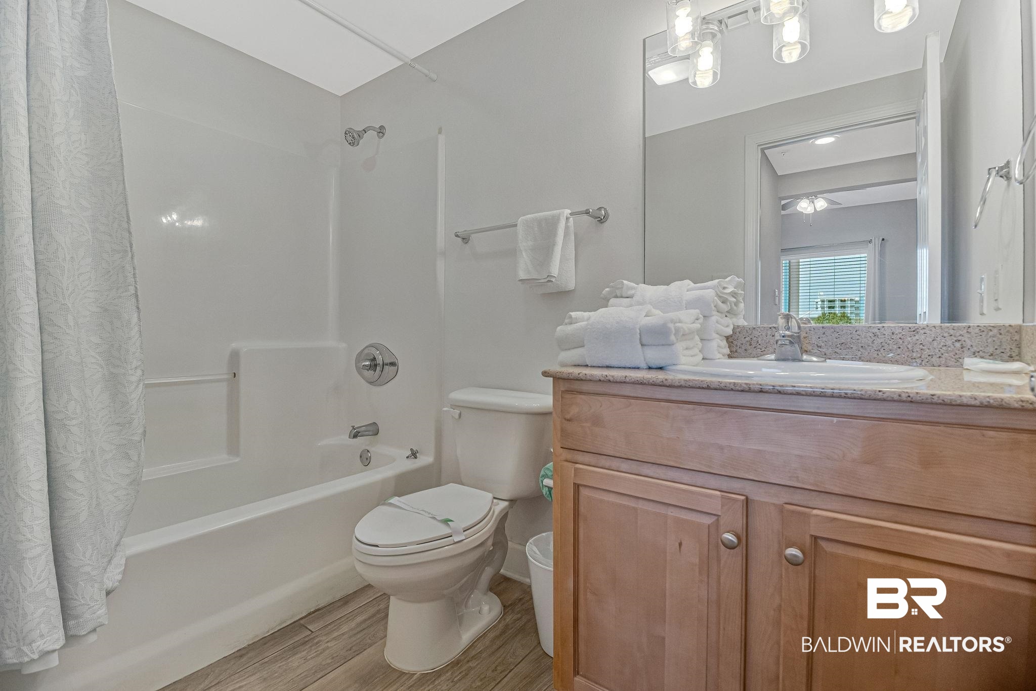 1524 WEST BEACH Boulevard 202