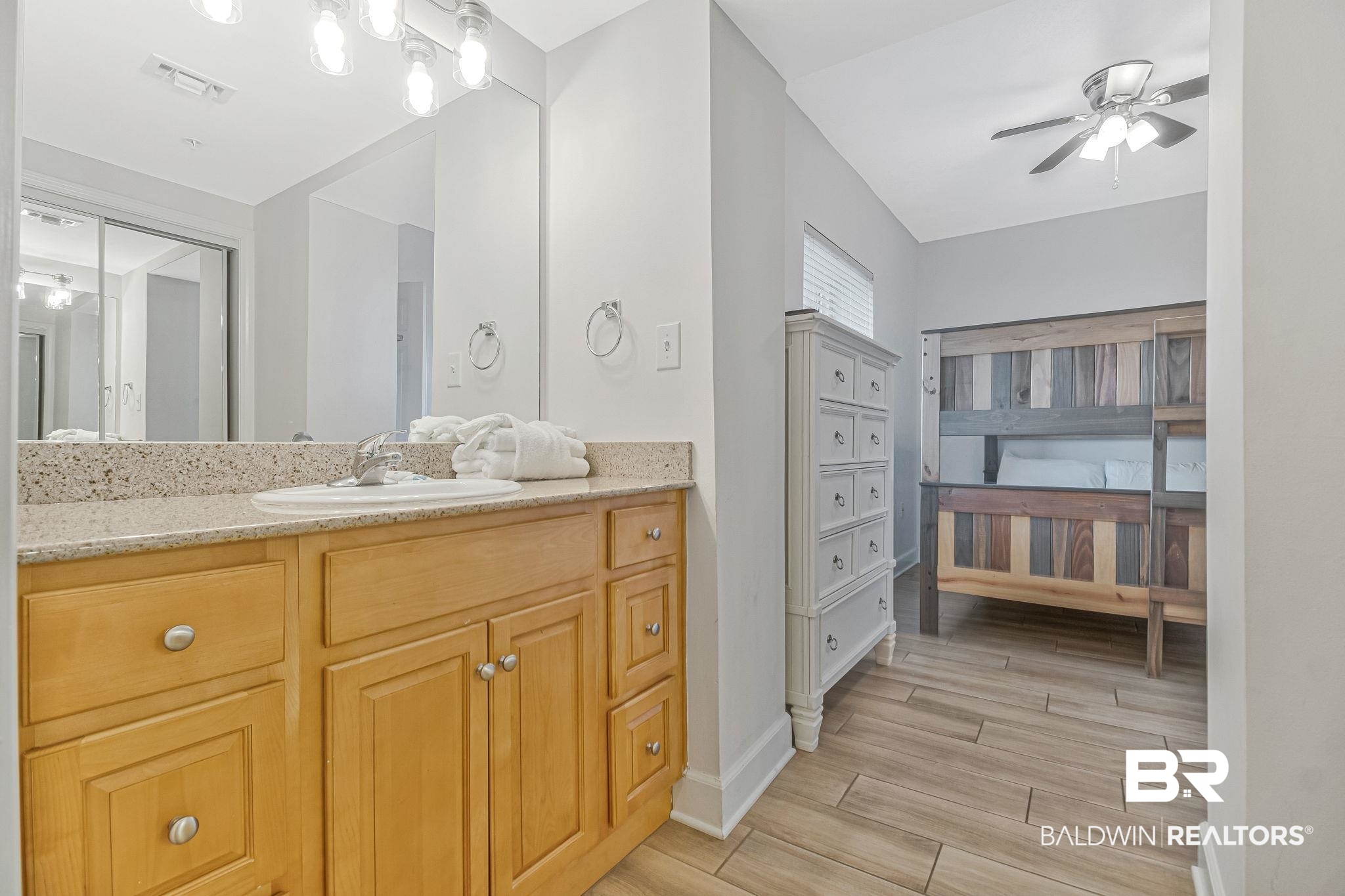1524 WEST BEACH Boulevard 202
