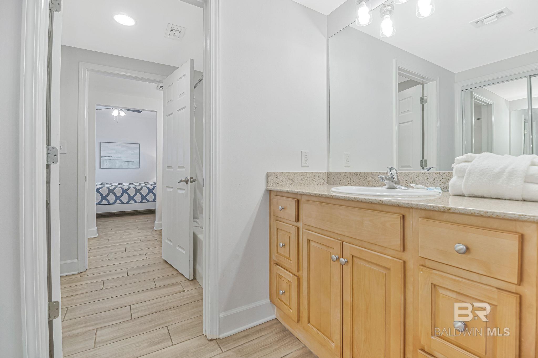 1524 WEST BEACH Boulevard 202
