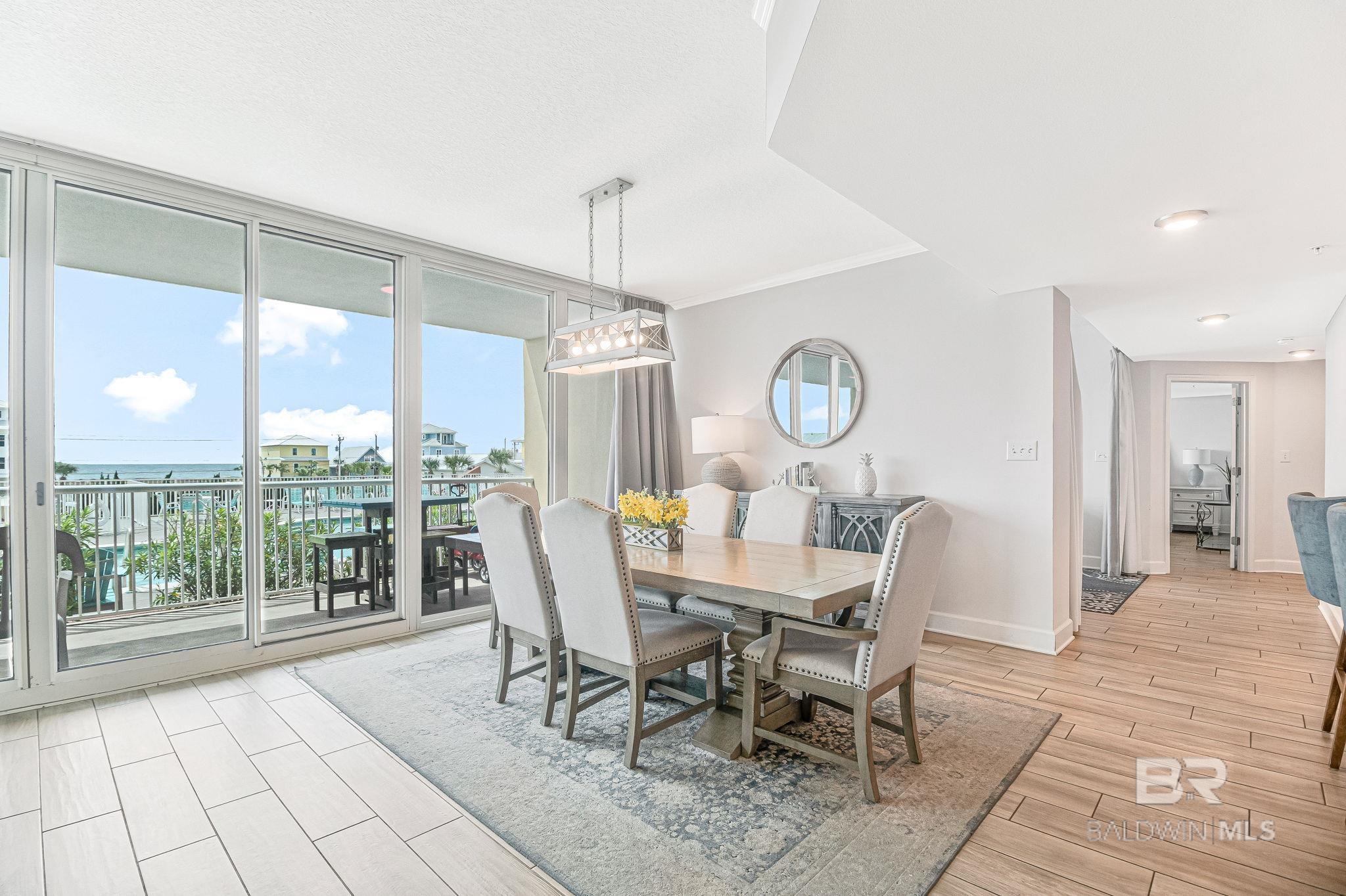 1524 WEST BEACH Boulevard 202