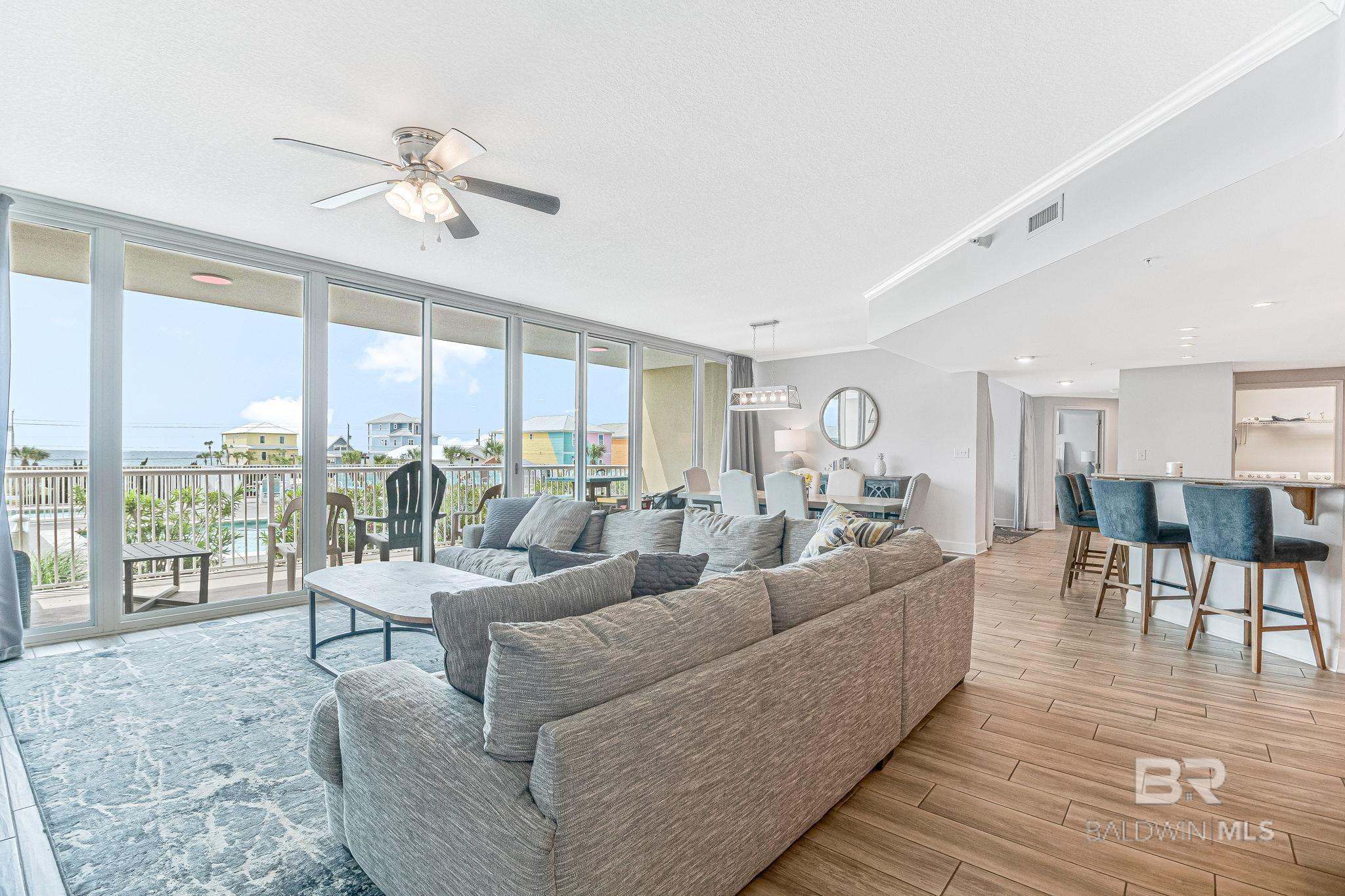 1524 WEST BEACH Boulevard 202