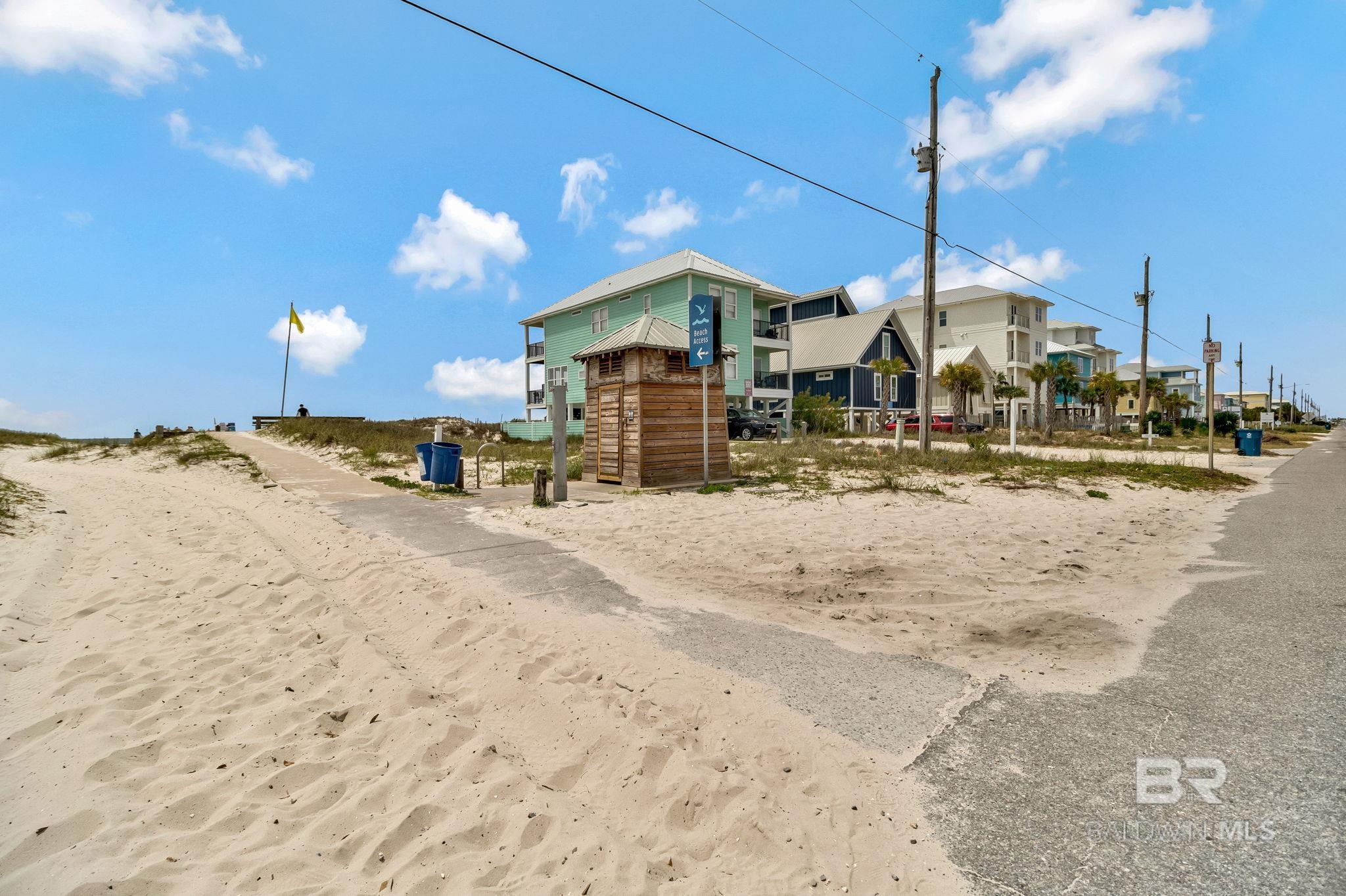 1524 WEST BEACH Boulevard 202
