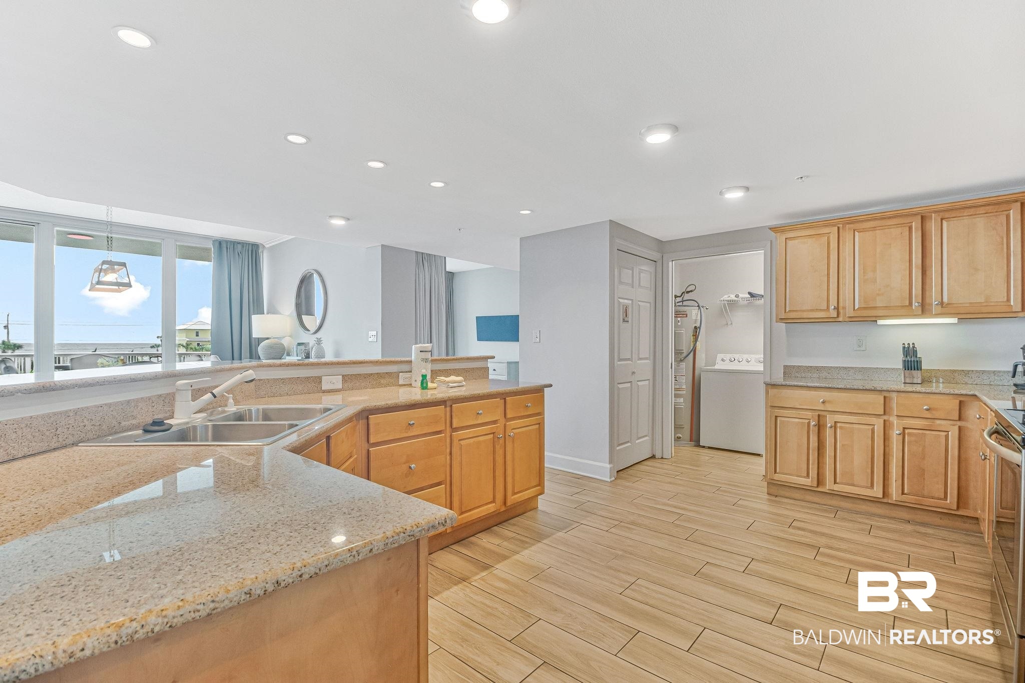 1524 WEST BEACH Boulevard 202